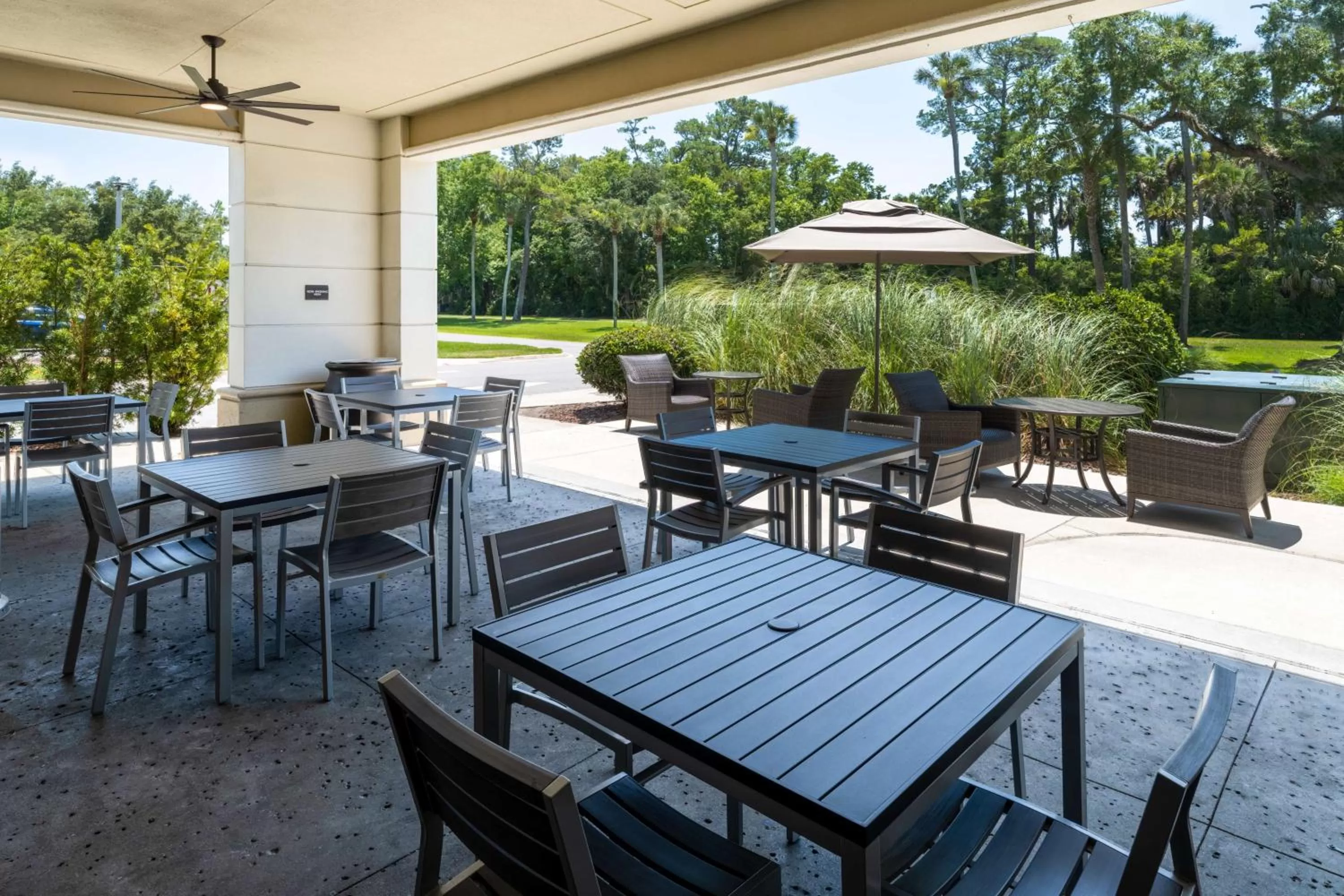 Restaurant/places to eat in Hilton Garden Inn Jacksonville Ponte Vedra Sawgrass