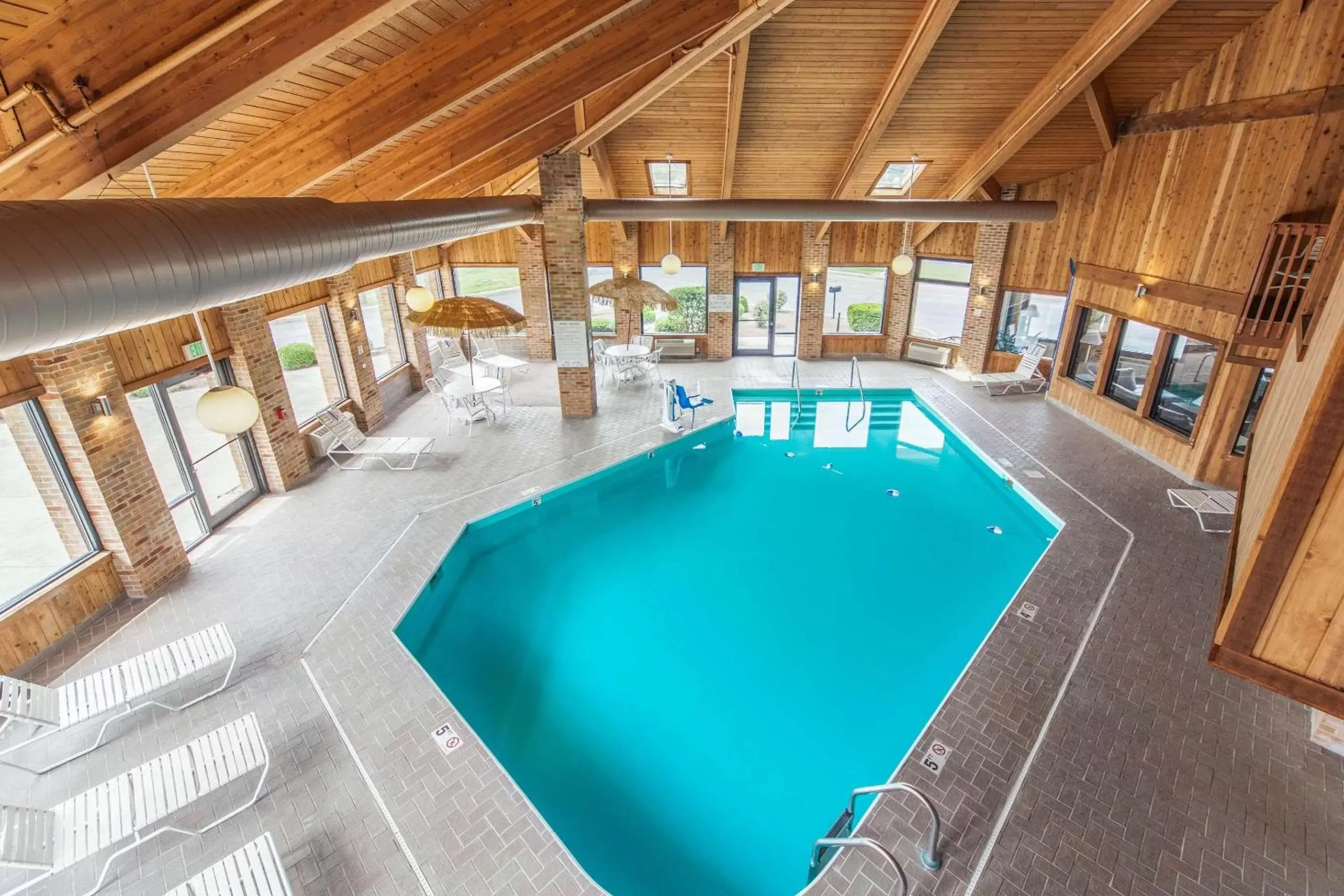 Swimming pool, Pool View in Quality Inn Decatur near US-224