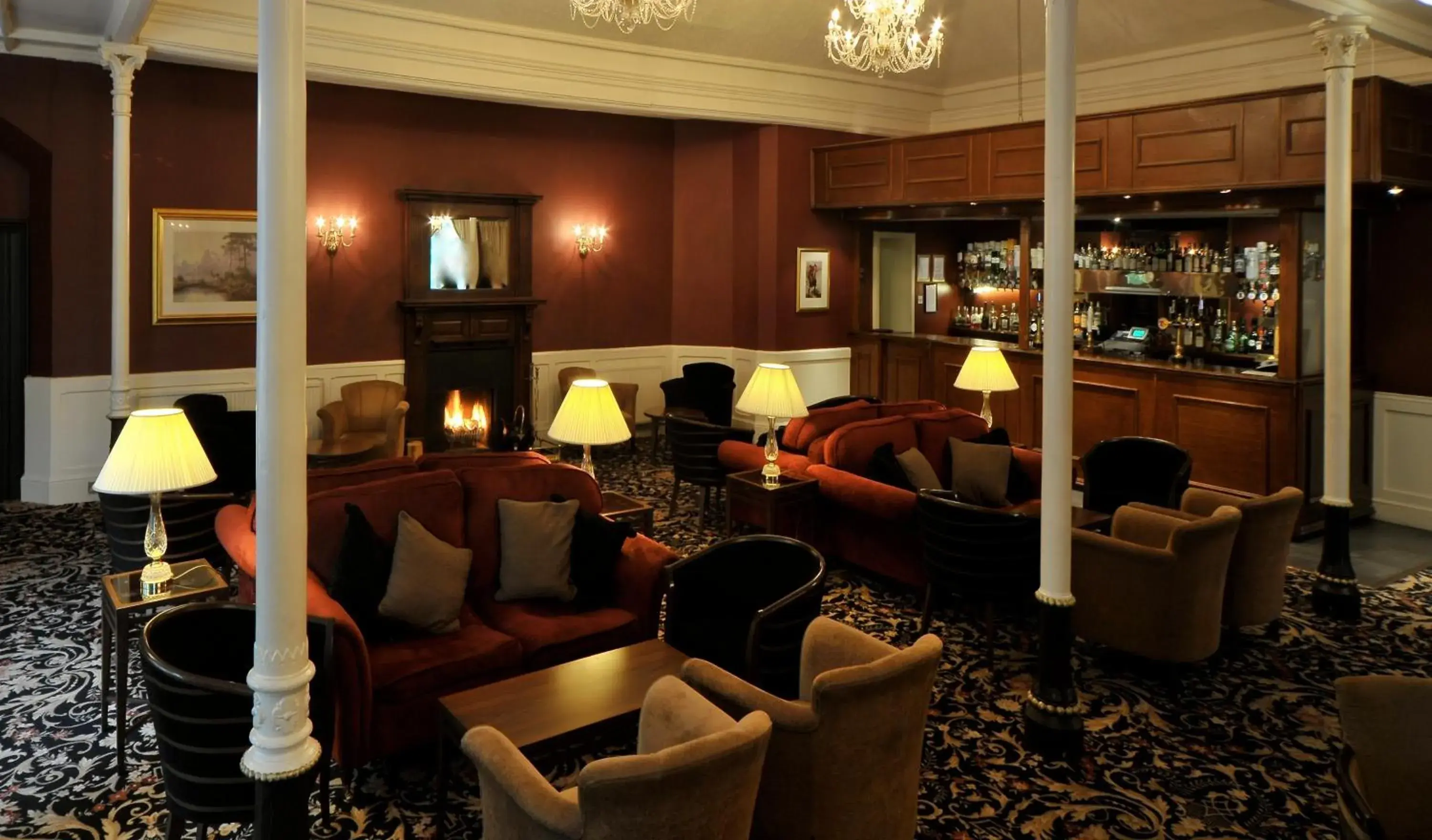 Lounge or bar in Ben Wyvis Hotel Lounge or bar in Ben Wyvis Hotel