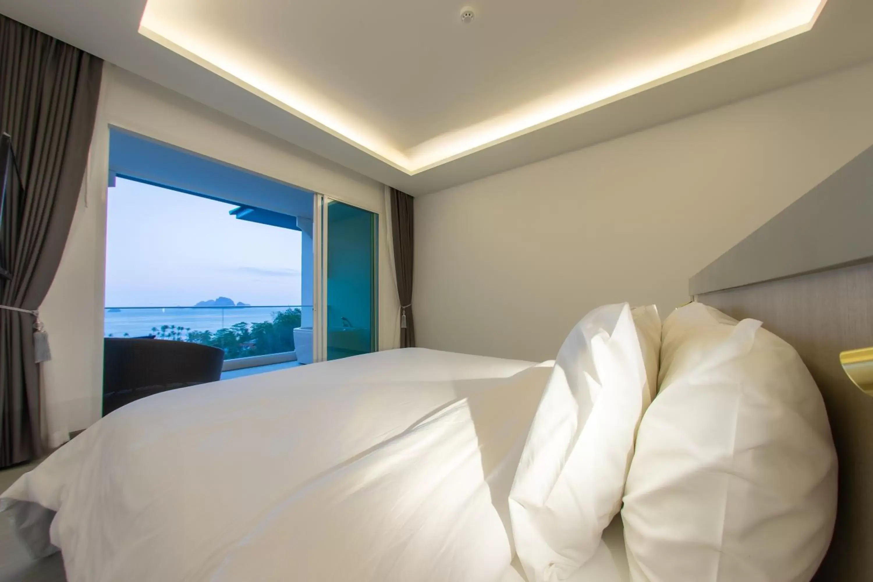 Bed, Mountain View in Krabi Tipa Resort - SHA EXTRA PLUS