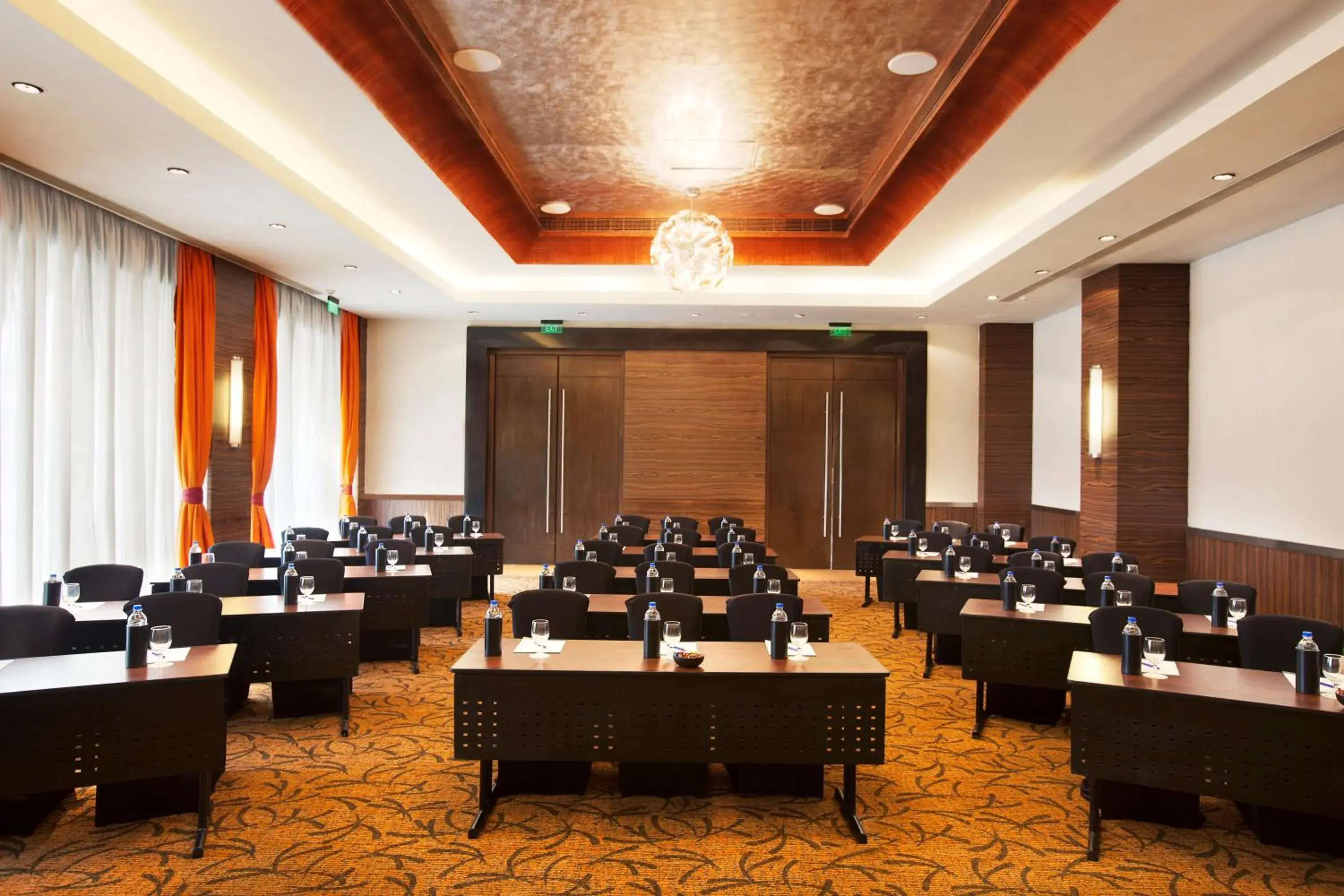 Business facilities in Novotel Mumbai Juhu Beach