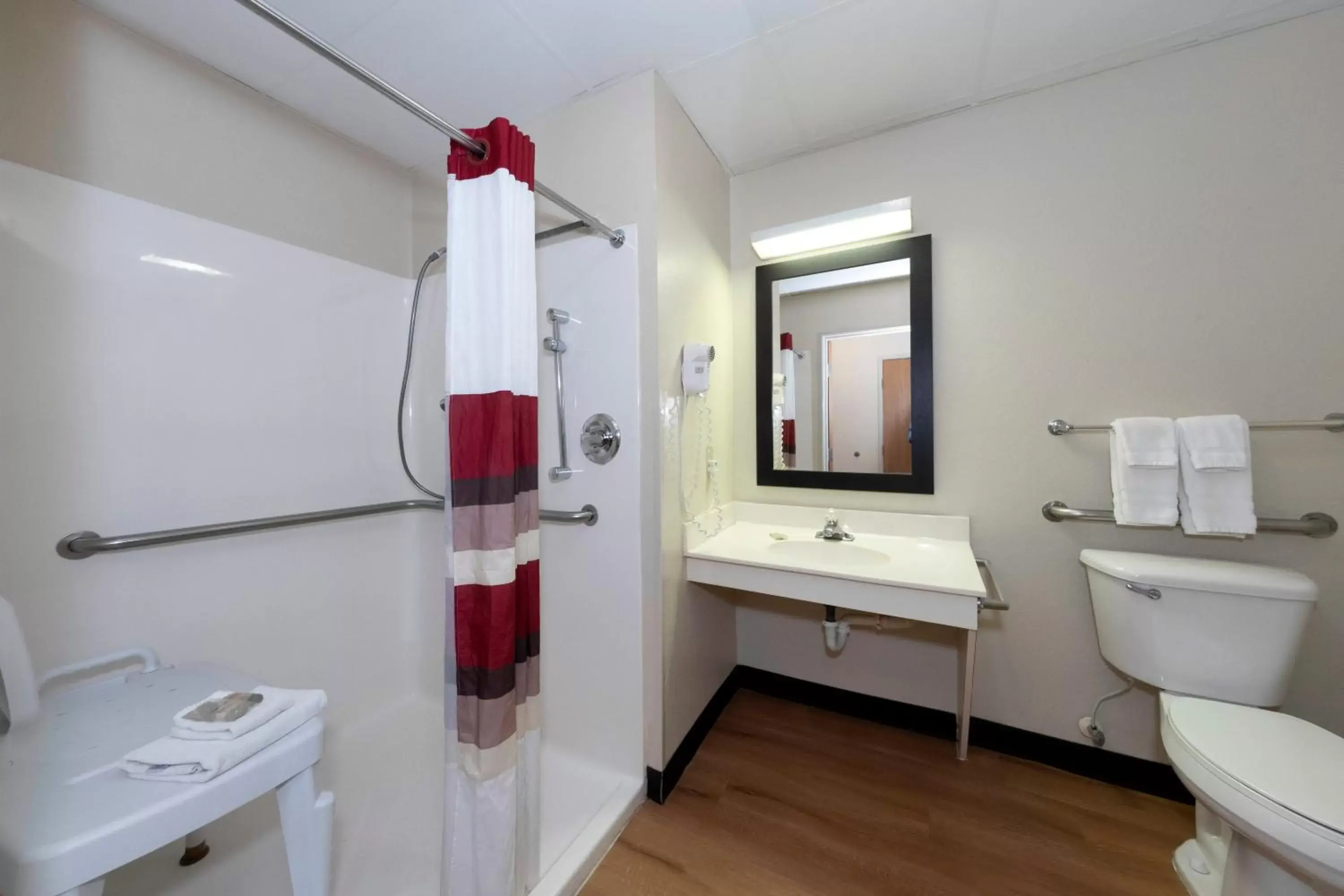 Other, Bathroom in Red Roof Inn St. Robert - Leonard Wood