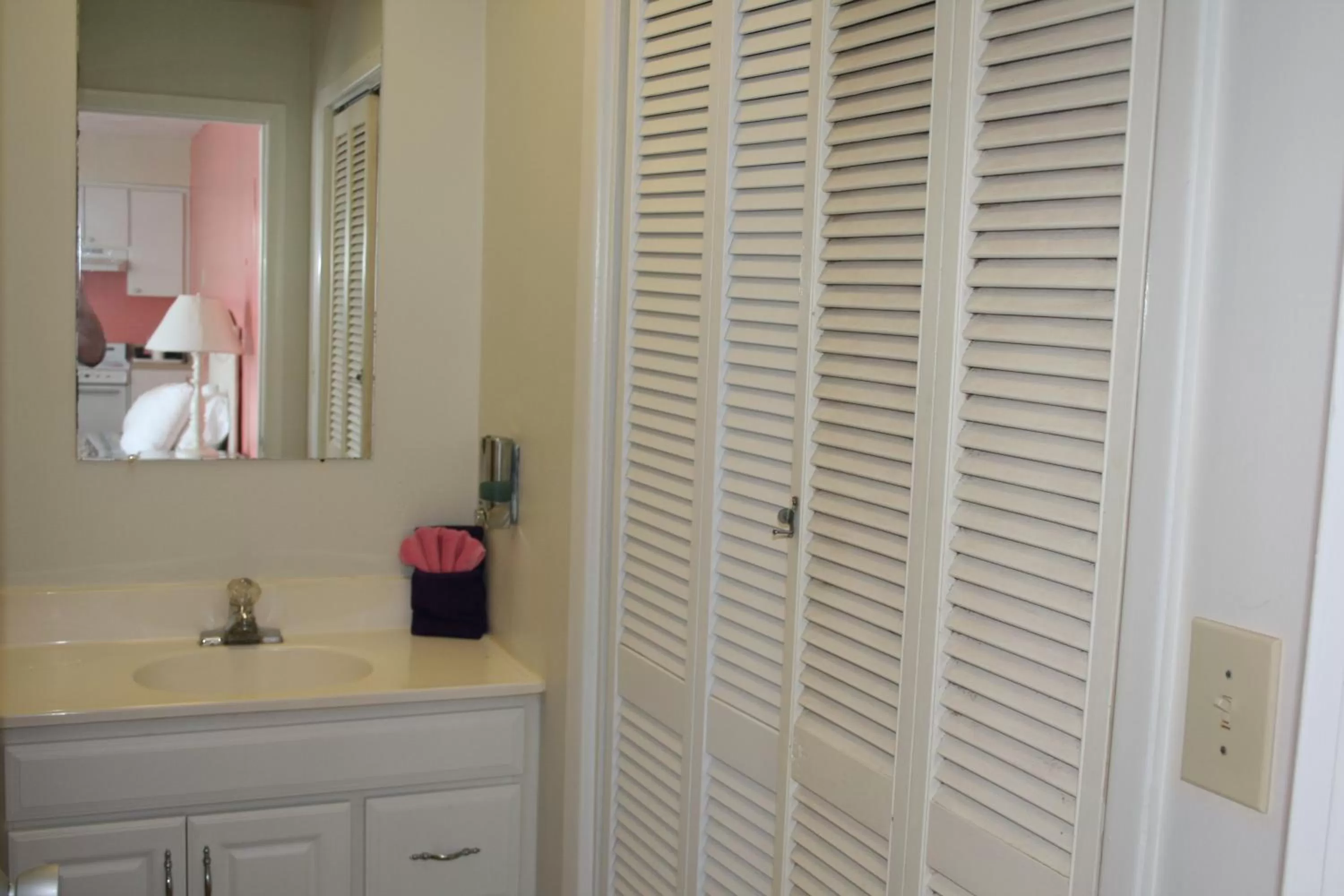 Bathroom in Beach Front Motel Cedar Key