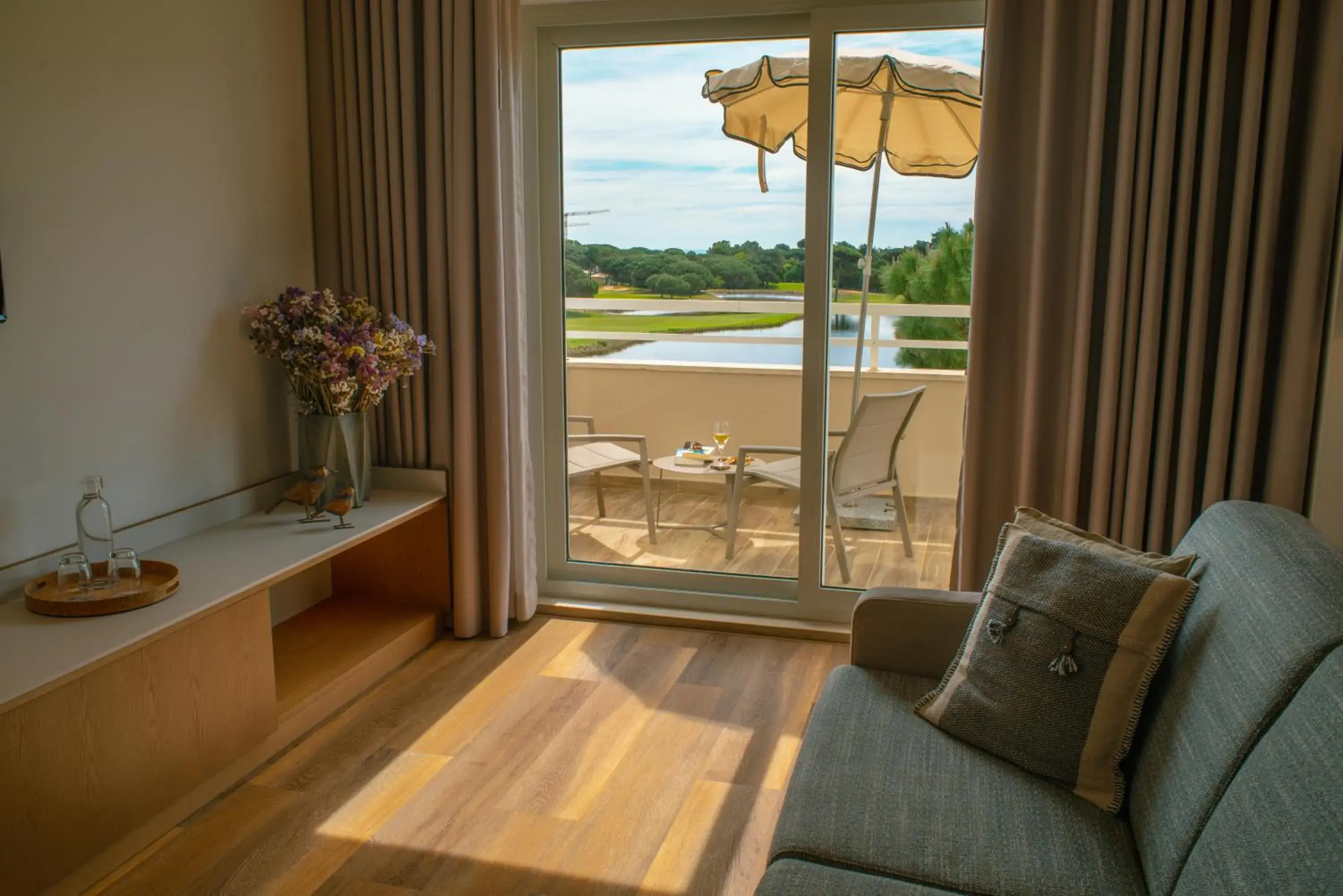 Living room, Seating Area in Onyria Quinta da Marinha Hotel