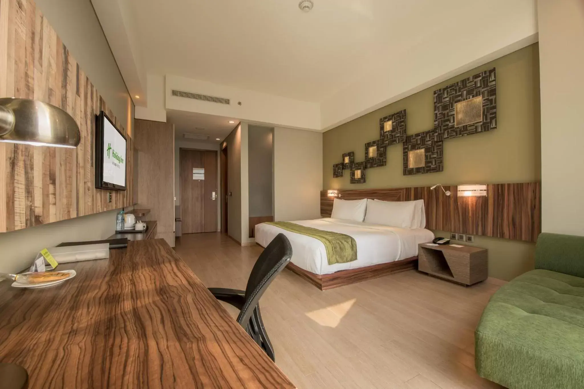 Photo of the whole room in Holiday Inn Cikarang Jababeka, an IHG Hotel