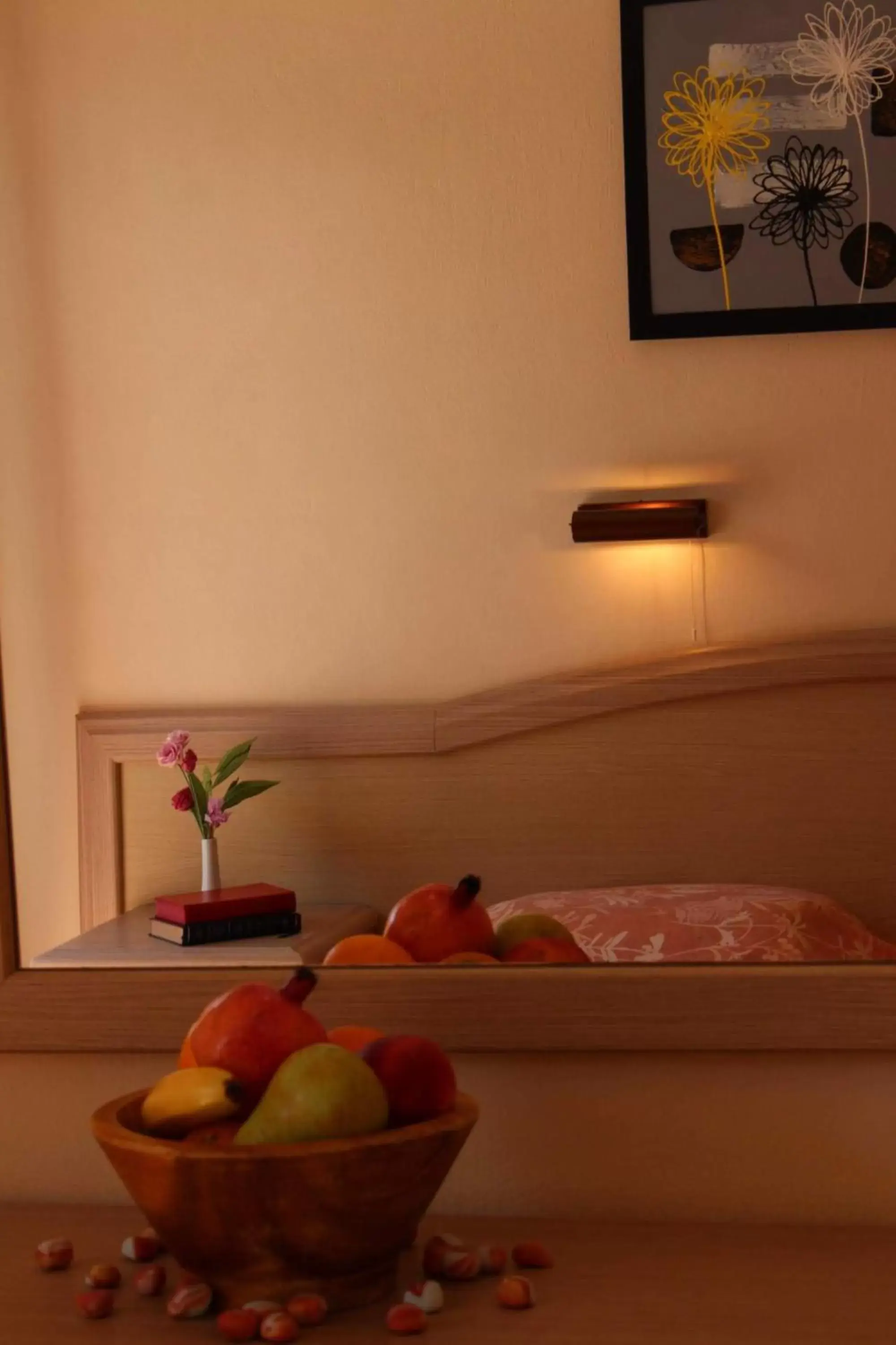 Bed, Food in Primavera Hotel