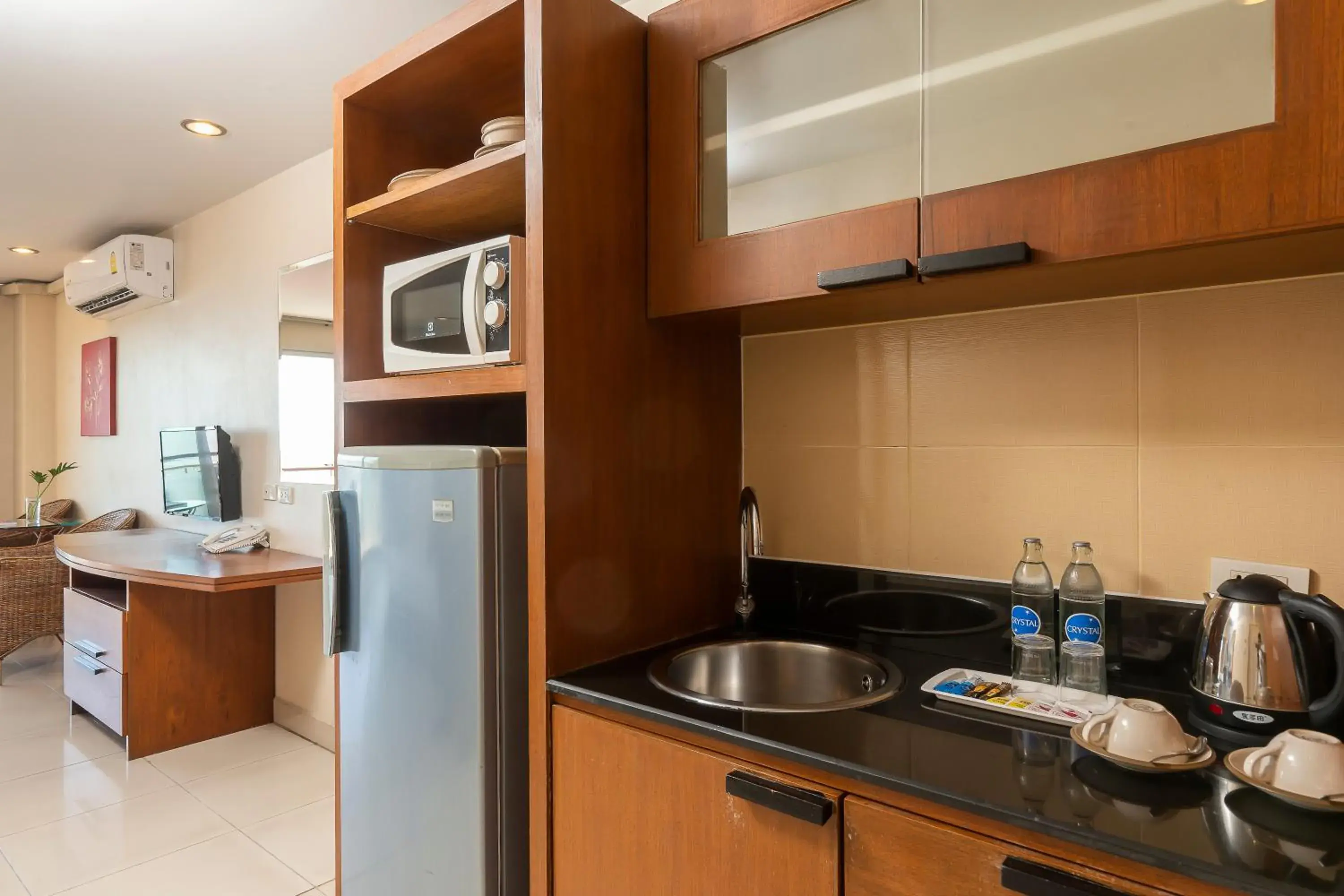 Coffee/tea facilities, Kitchen/Kitchenette in Bella Villa Cabana