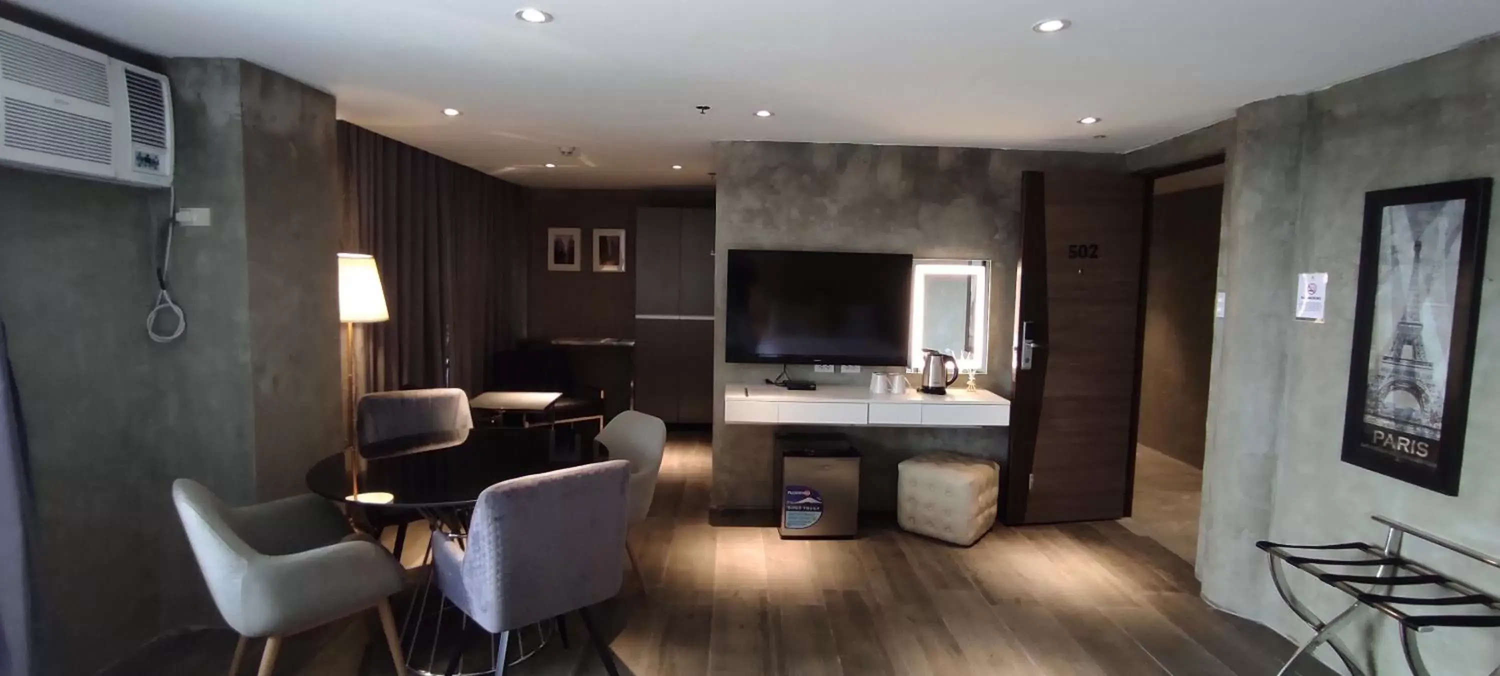 Living room, Seating Area in City Park Hotel Residences