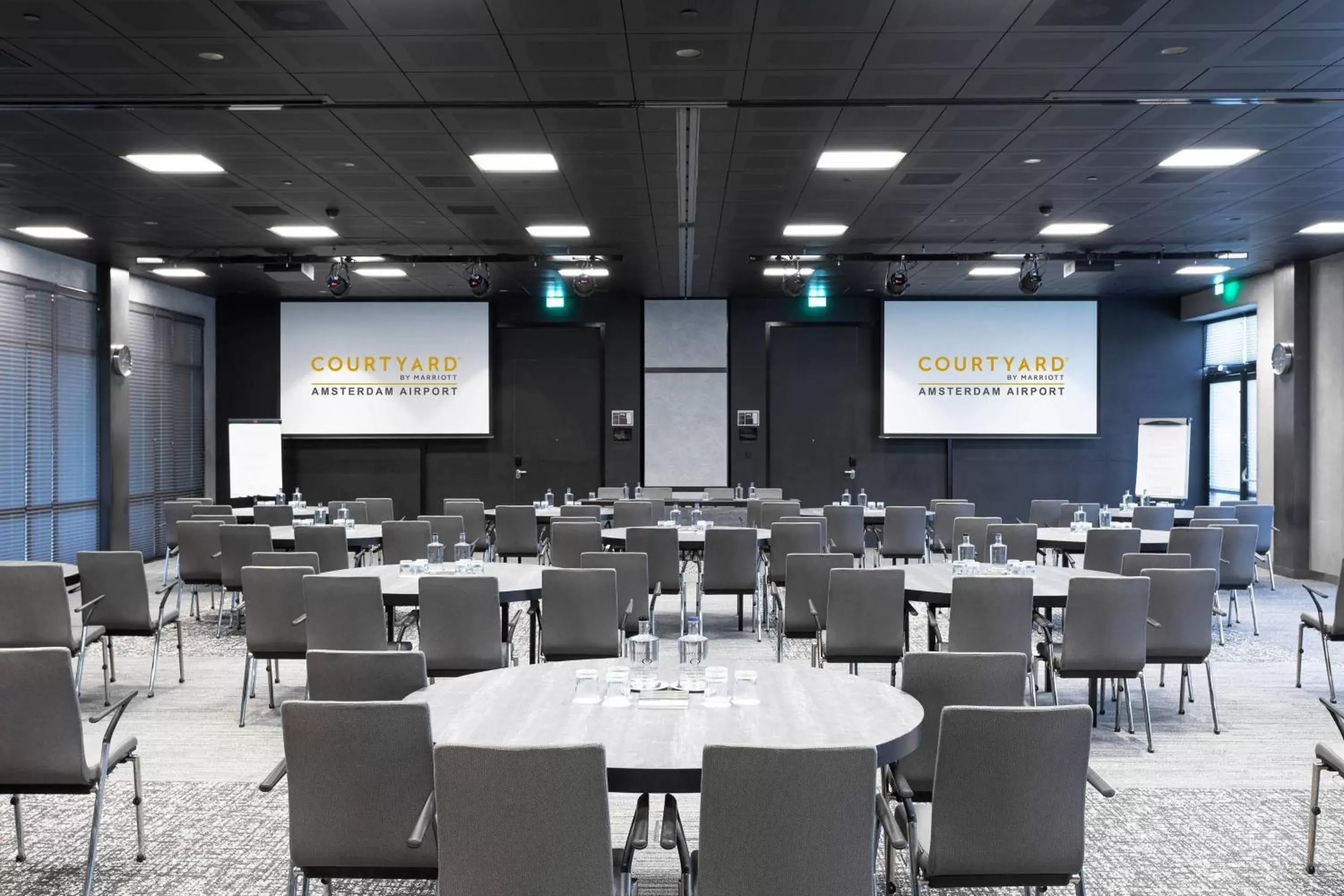 Meeting/conference room in Courtyard by Marriott Amsterdam Airport