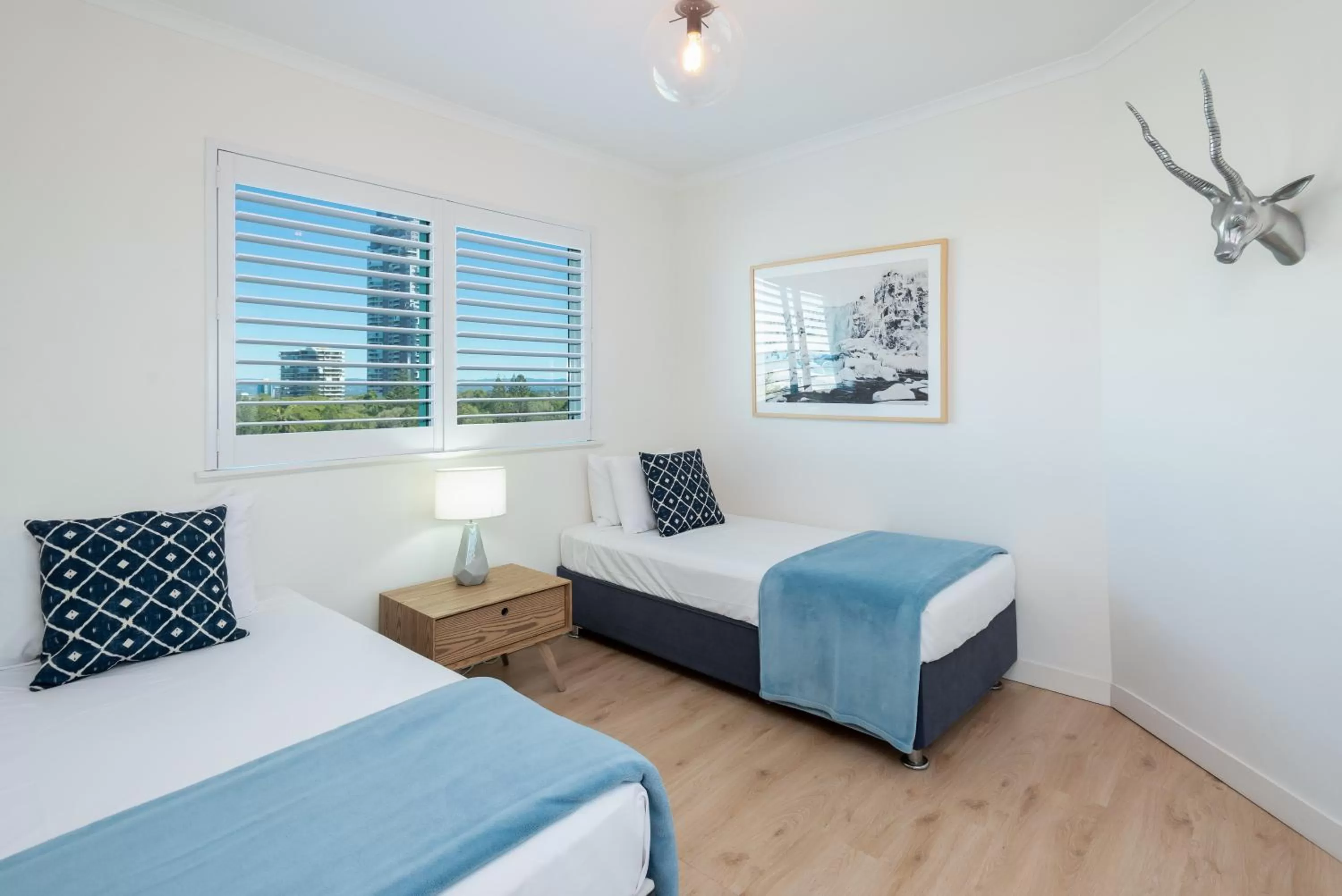 Bedroom, Bed in The Waterford on Main Beach