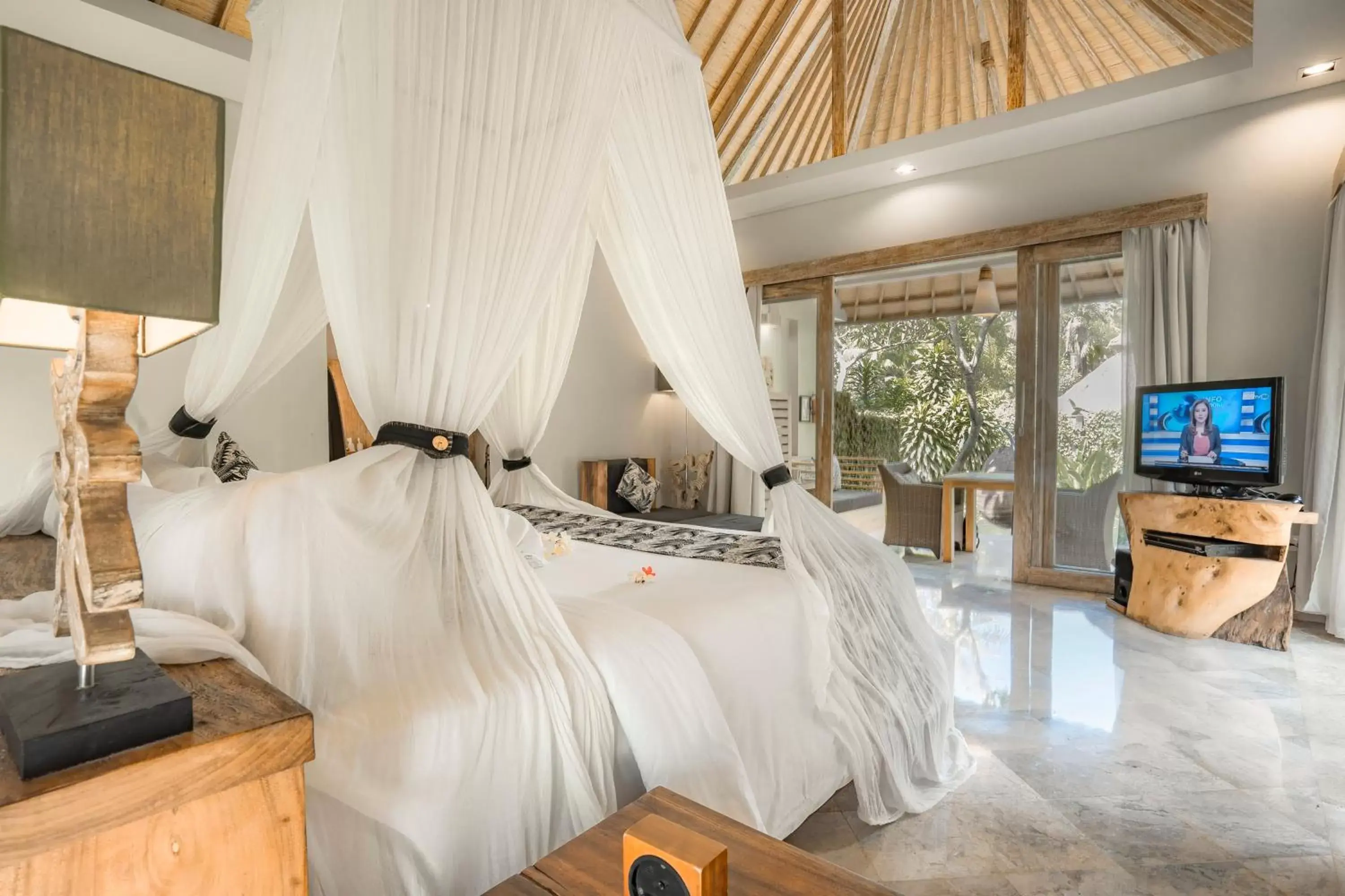 Photo of the whole room in KajaNe Mua at Ubud Bali Photo of the whole room in KajaNe Mua at Ubud Bali