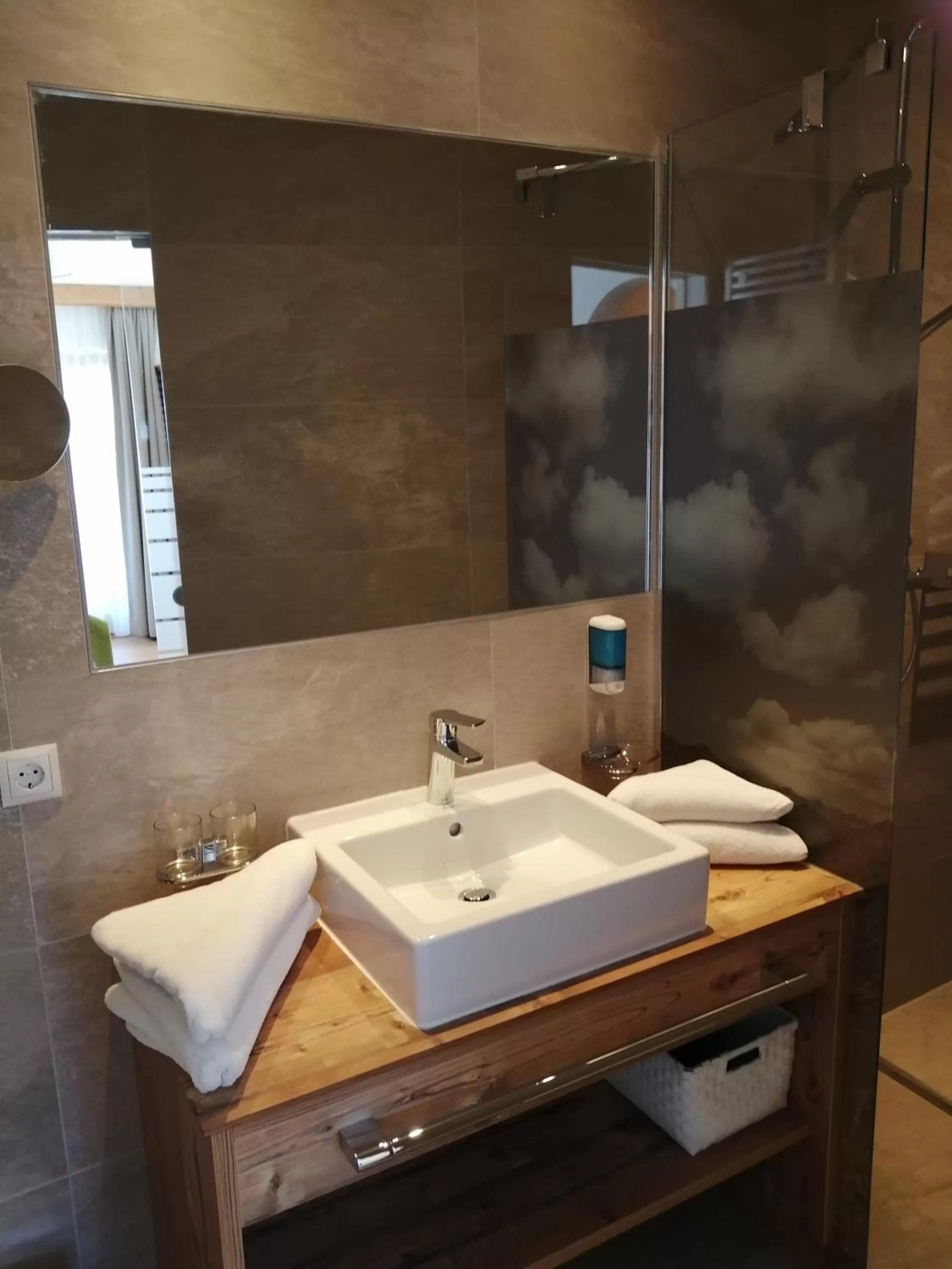 Bathroom in Hotel Enzian