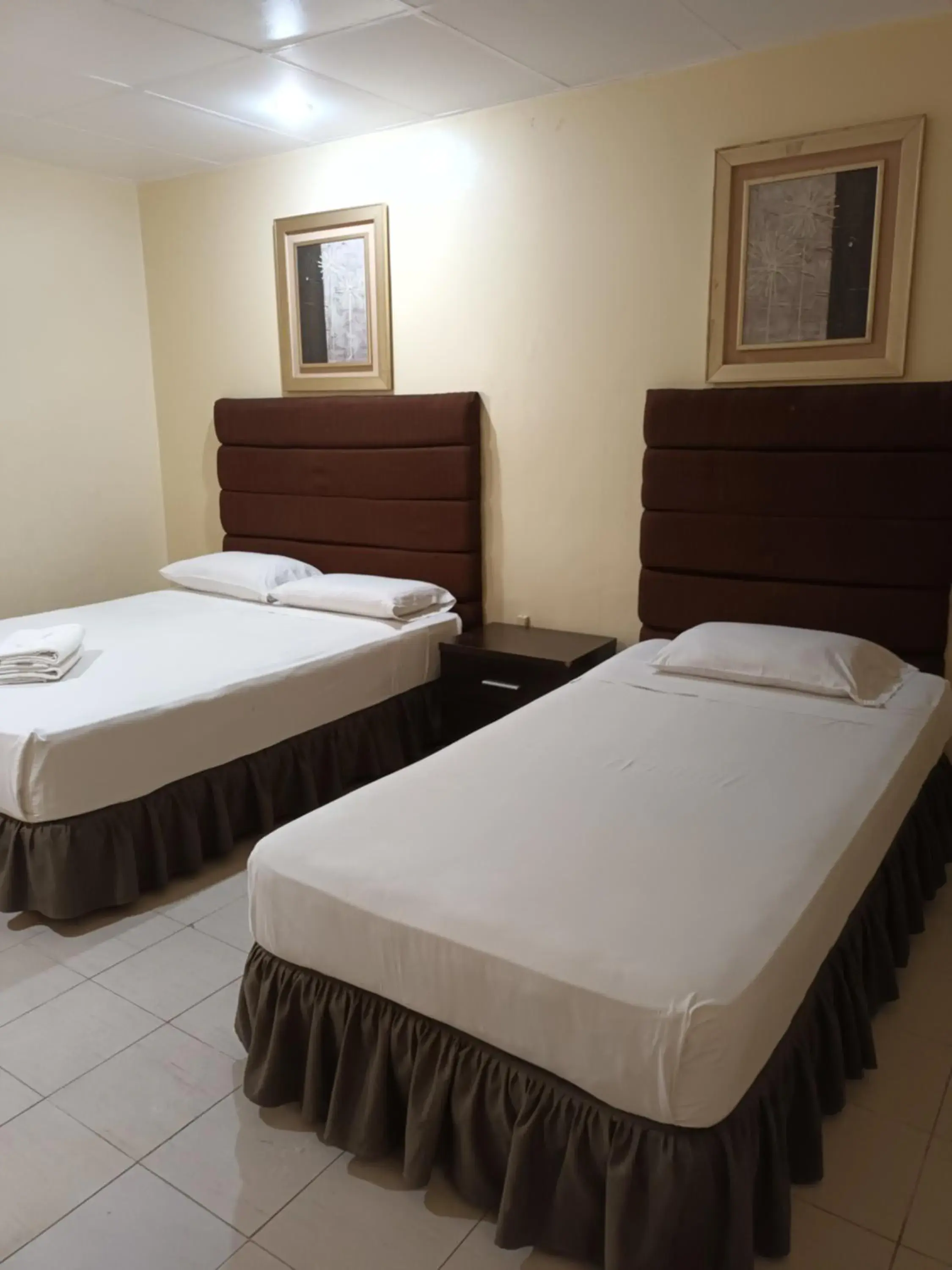 Bed in Mactan Pension House