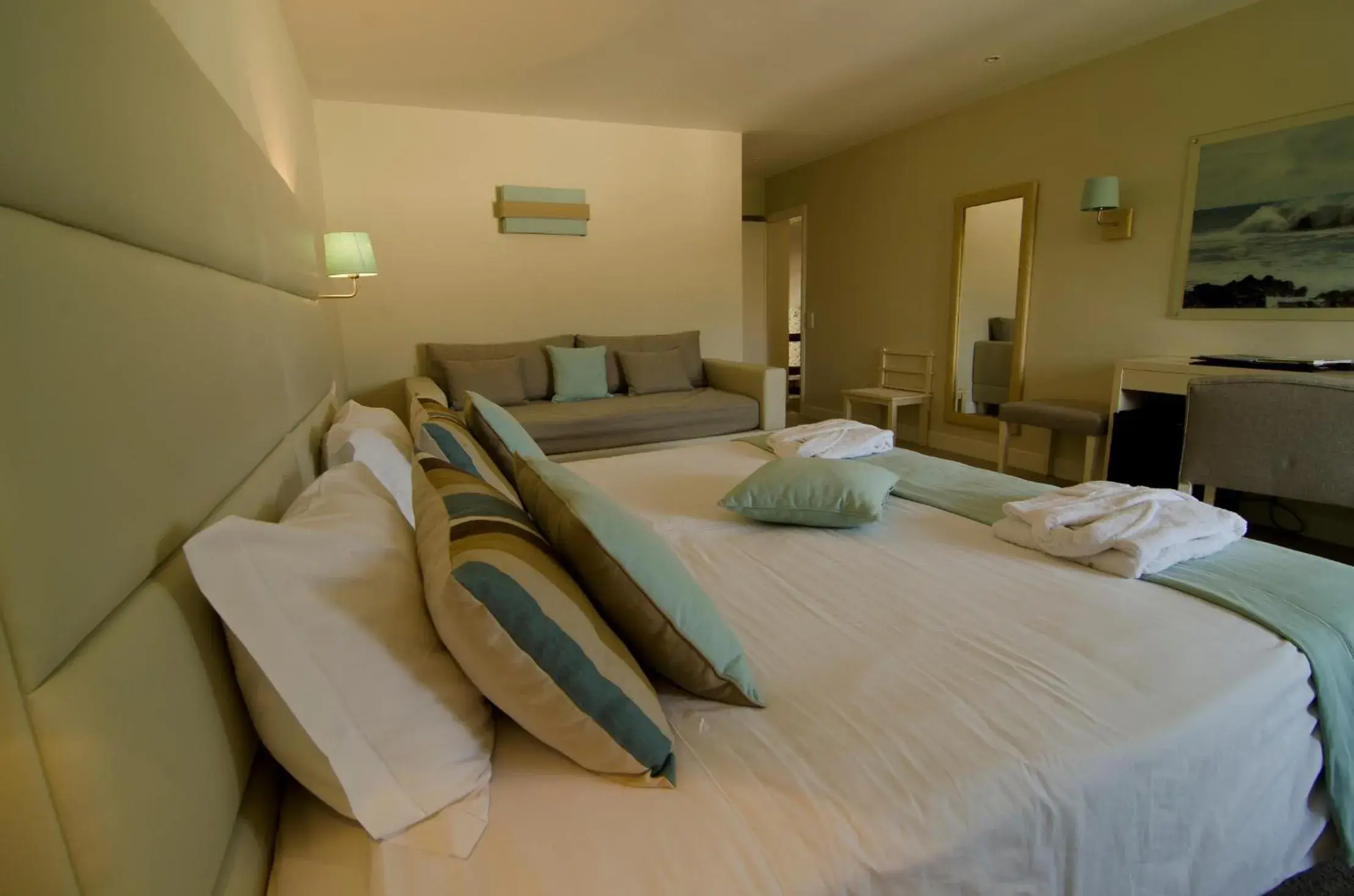 Decorative detail, Bed in Estalagem Muchaxo Hotel