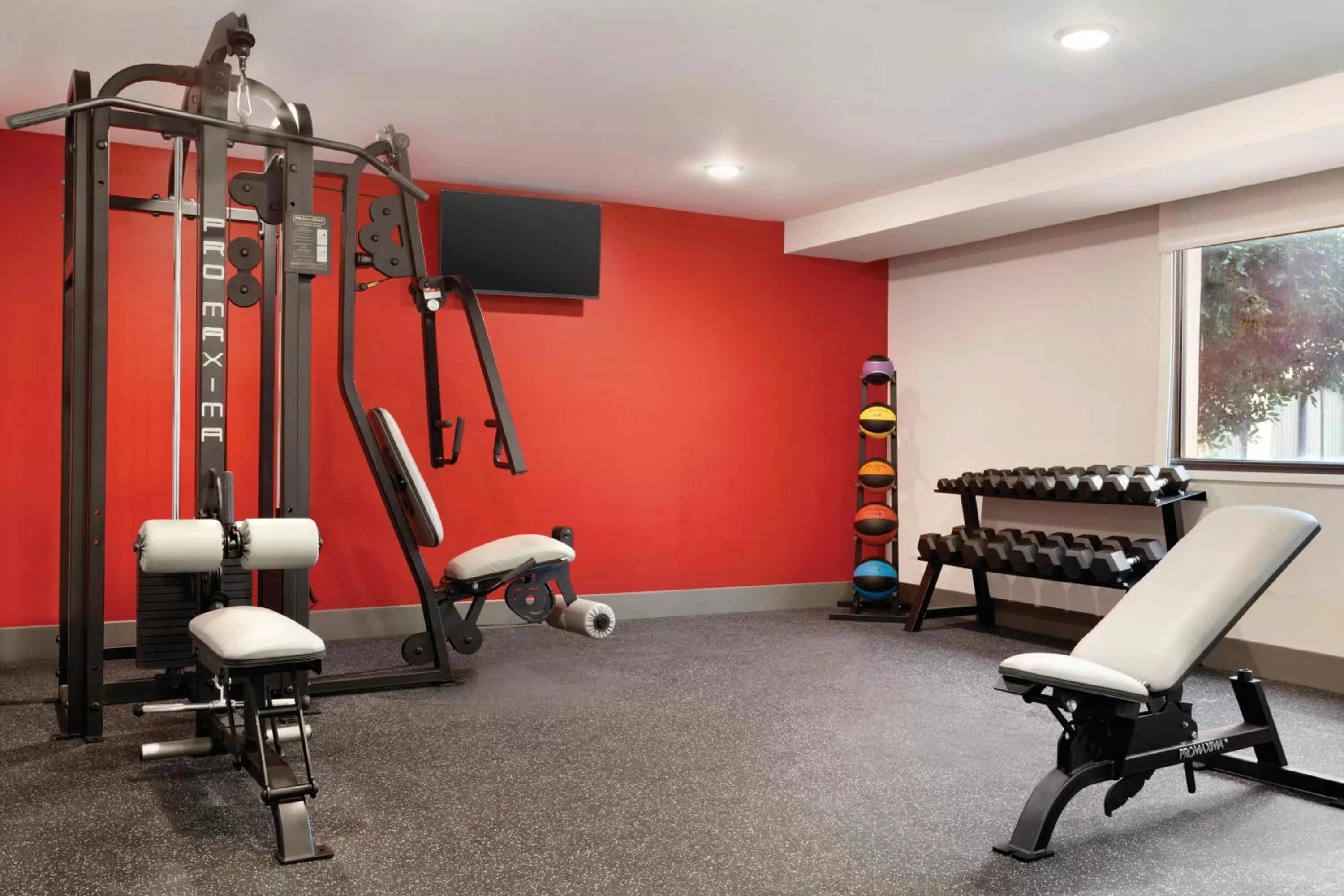 Fitness centre/facilities in Radisson Hotel Charlotte Airport