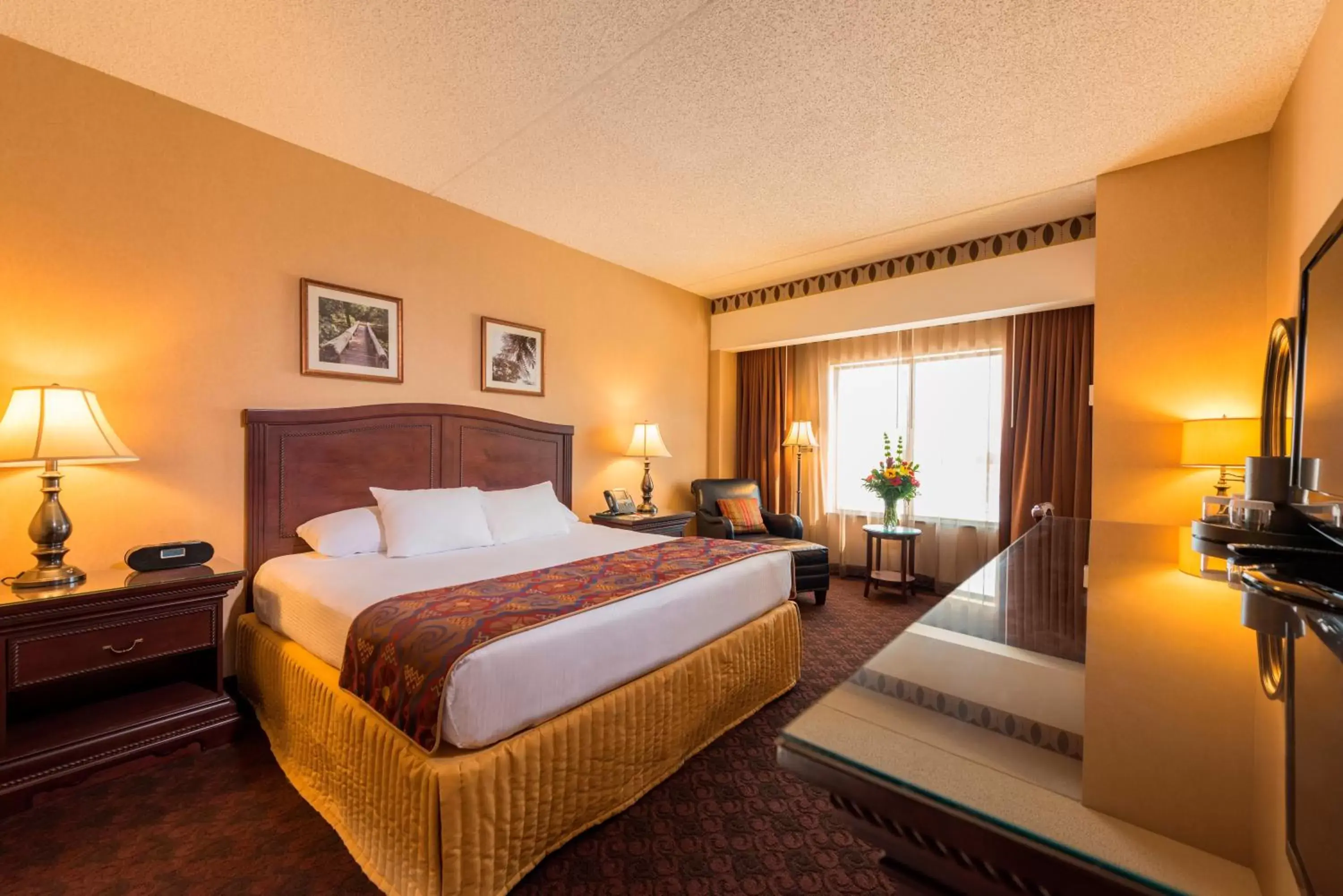 Bed in Cherokee Casino West Siloam Springs Resort
