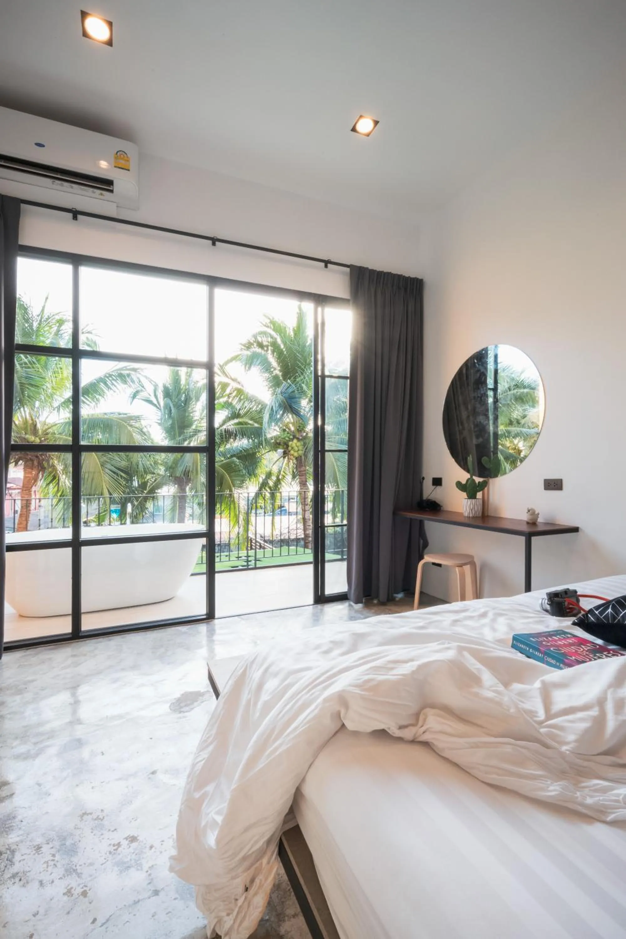 Photo of the whole room, Bed in Book a Bed Poshtel - SHA Plus