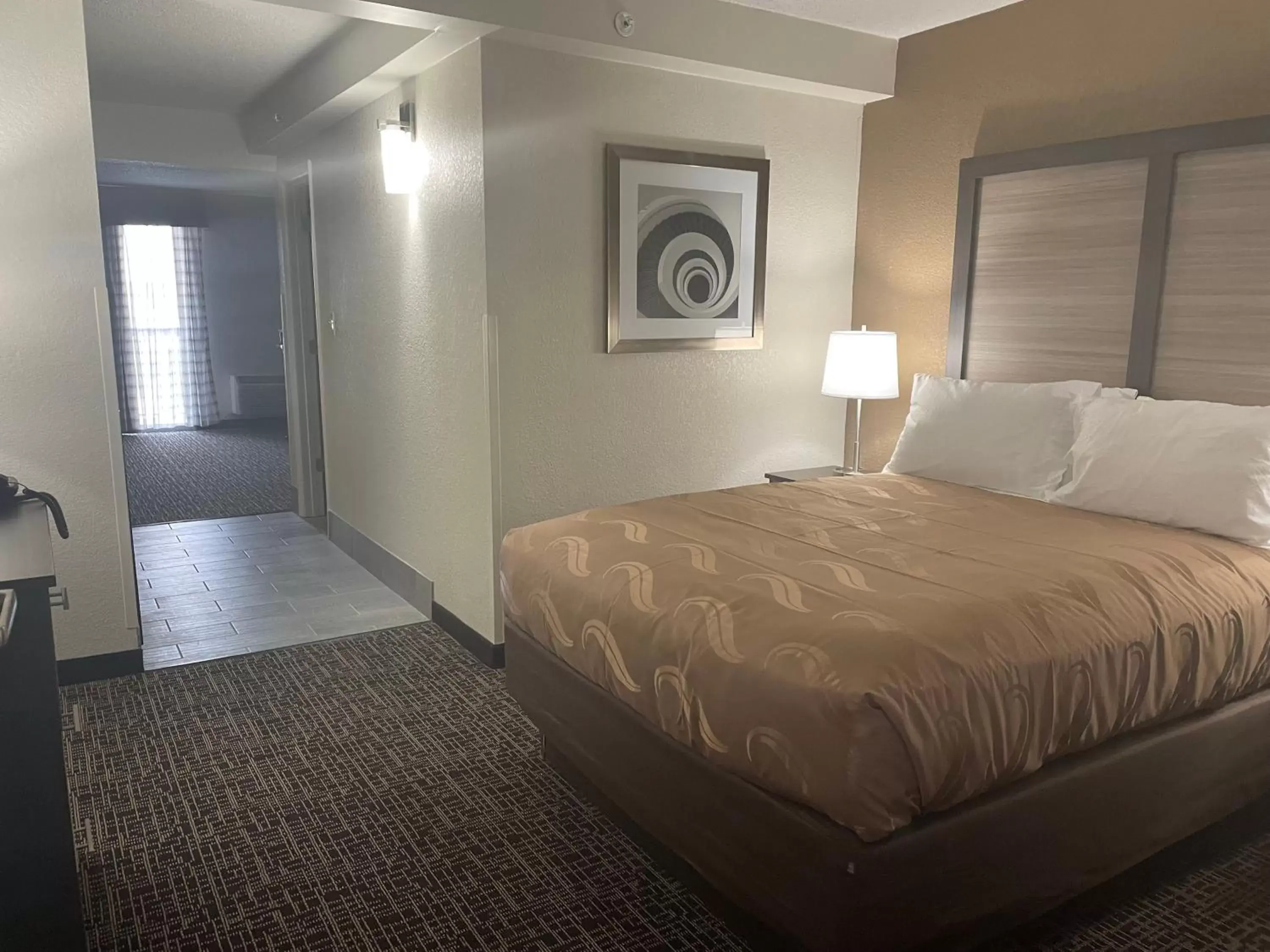 Bedroom, Bed in Quality Inn & Suites Spring Lake - Fayetteville Near Fort Liberty