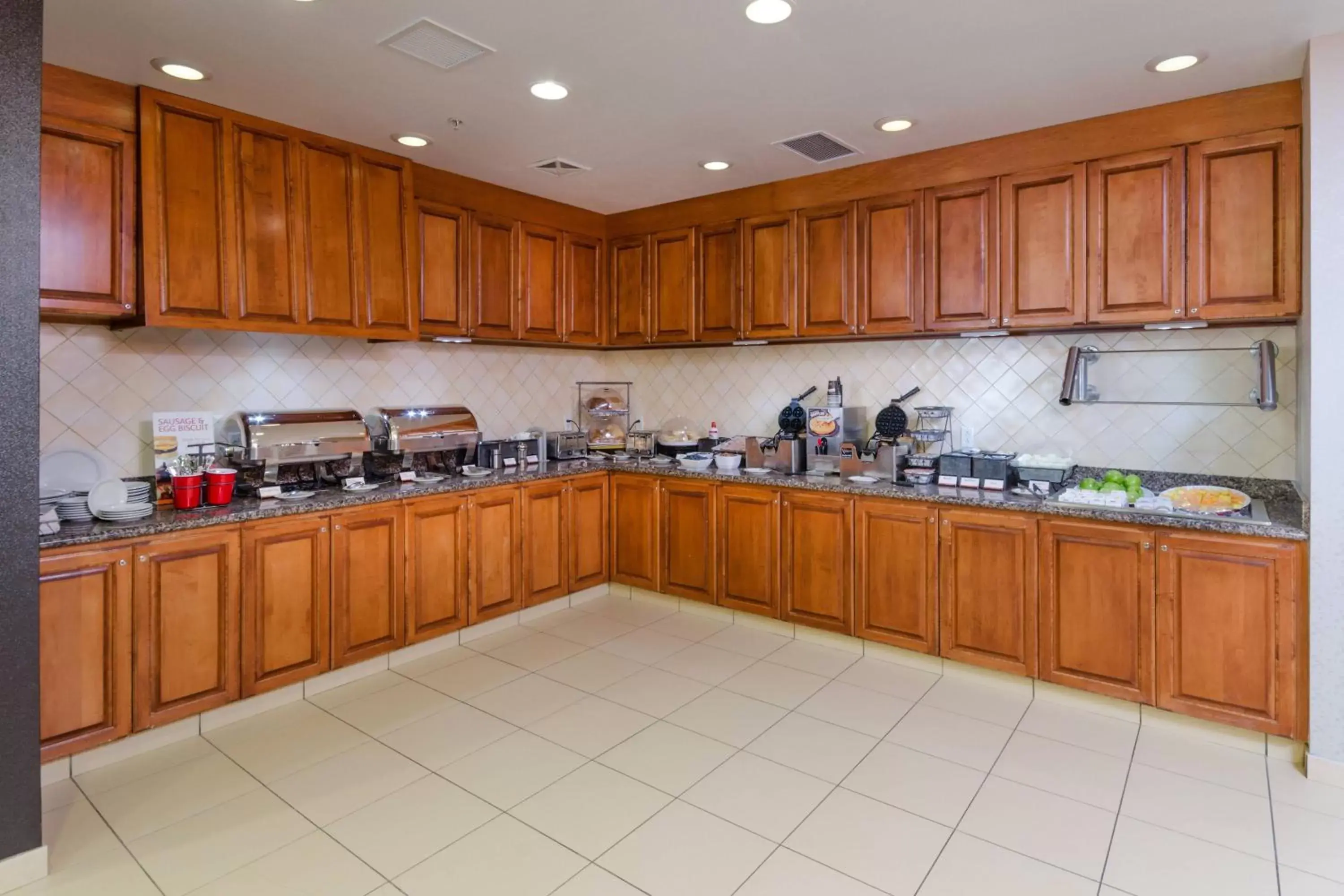 Breakfast, Kitchen/Kitchenette in Residence Inn by Marriott Fredericksburg