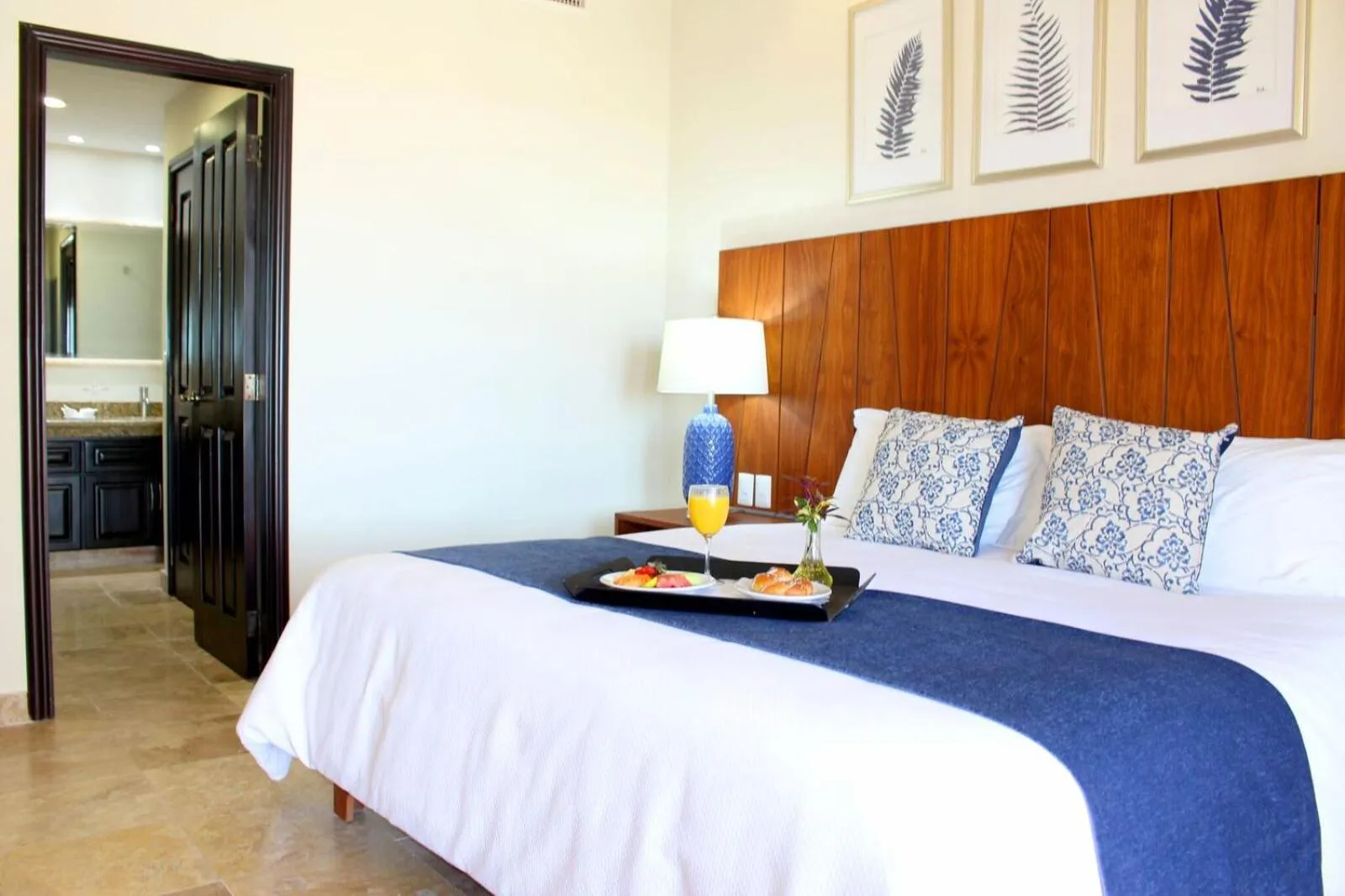 Bed in Las Villas Hotel & Golf By Estrella del Mar