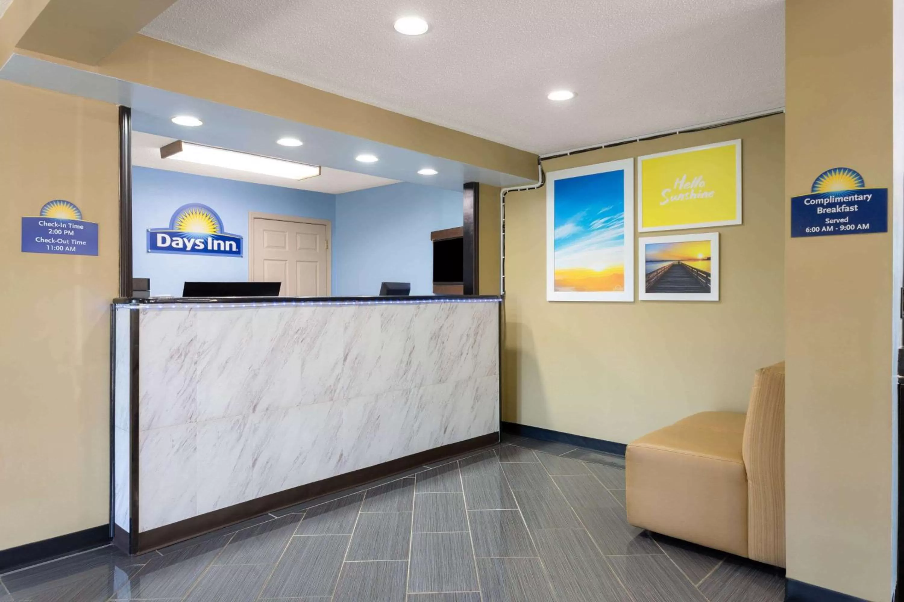 Lobby or reception in Days Inn by Wyndham Greensboro Airport