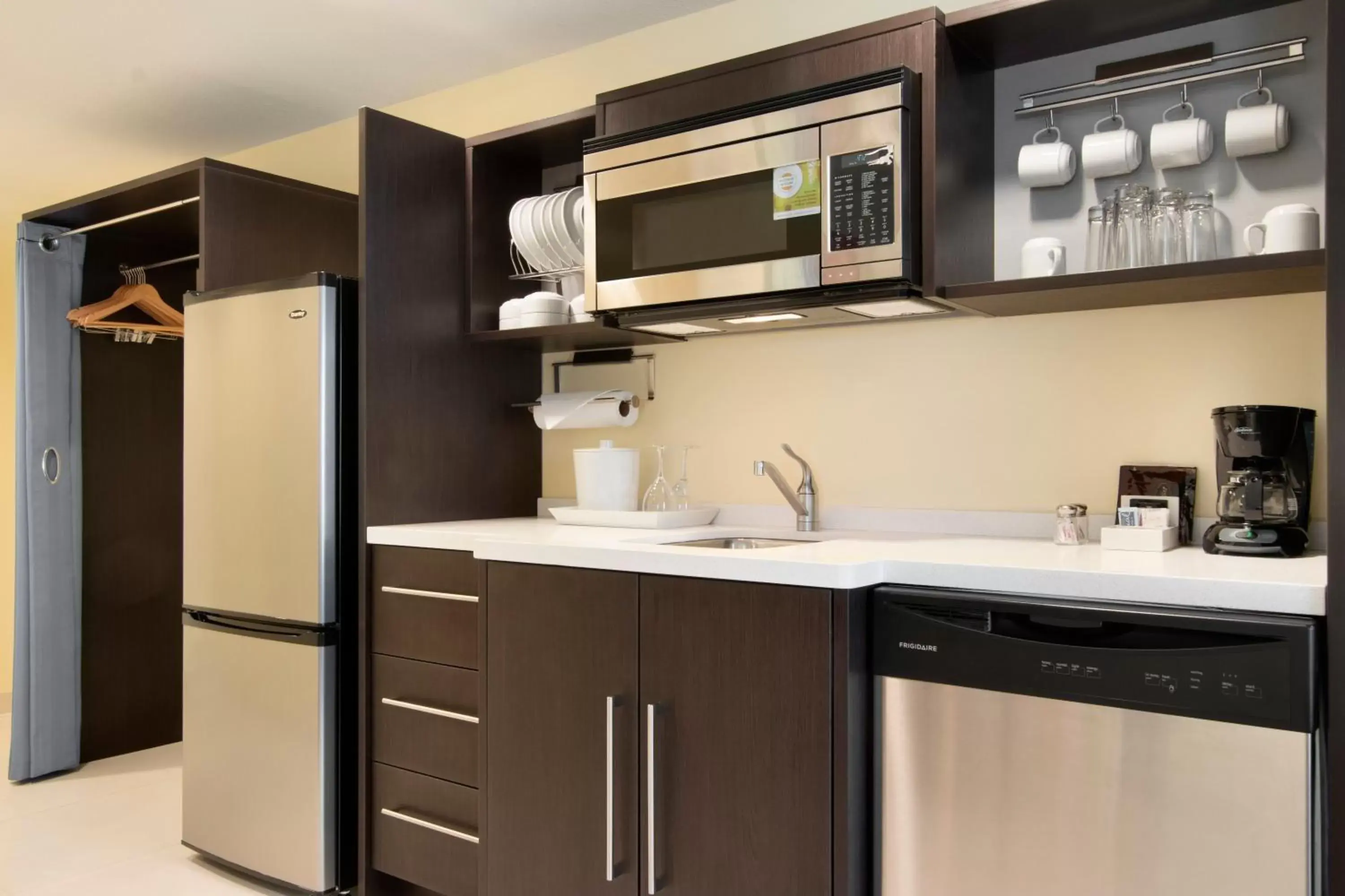 kitchen, Kitchen/Kitchenette in Home2 Suites by Hilton Fort St. John