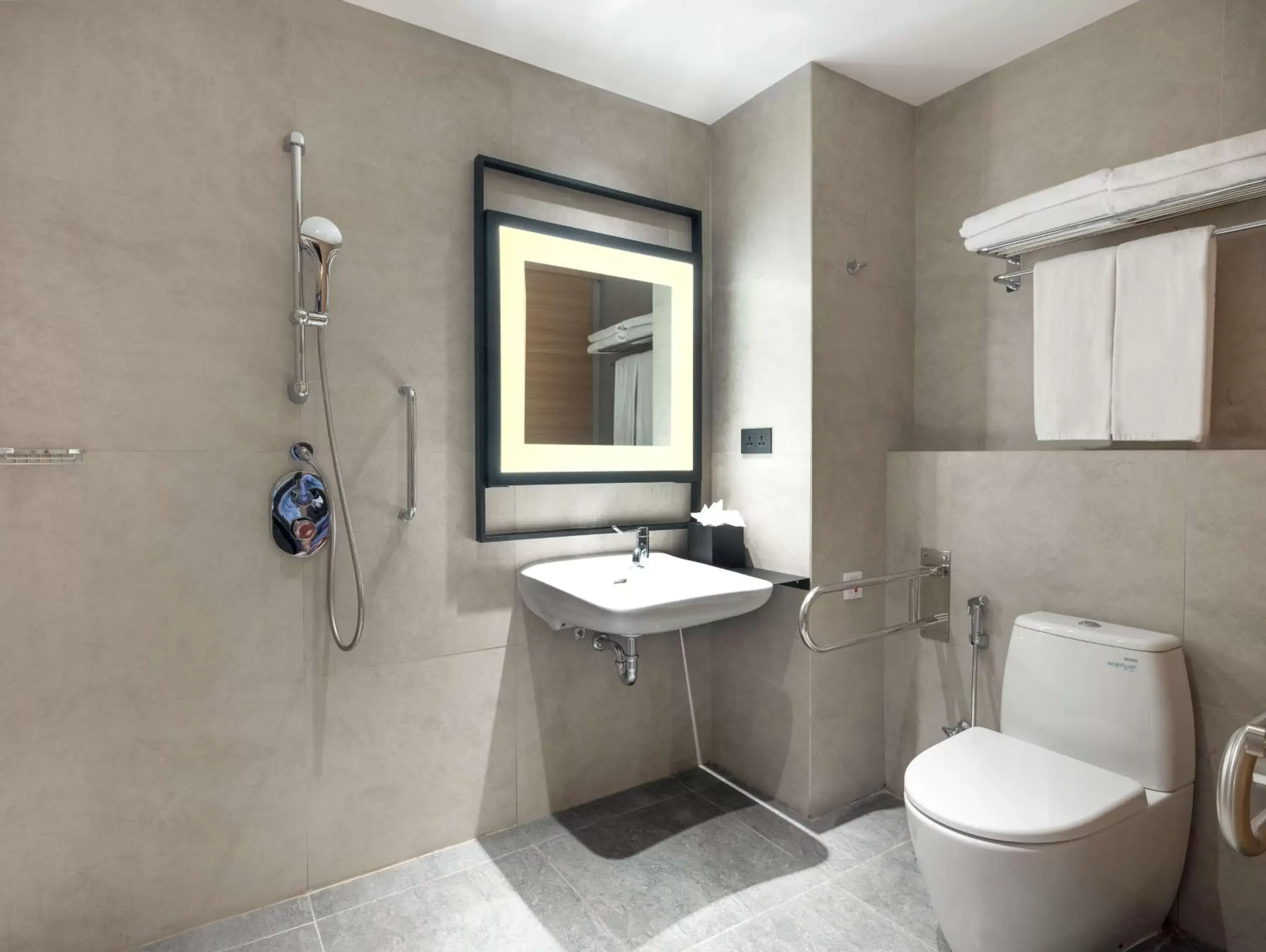 Bathroom in Hilton Garden Inn Jakarta Taman Palem