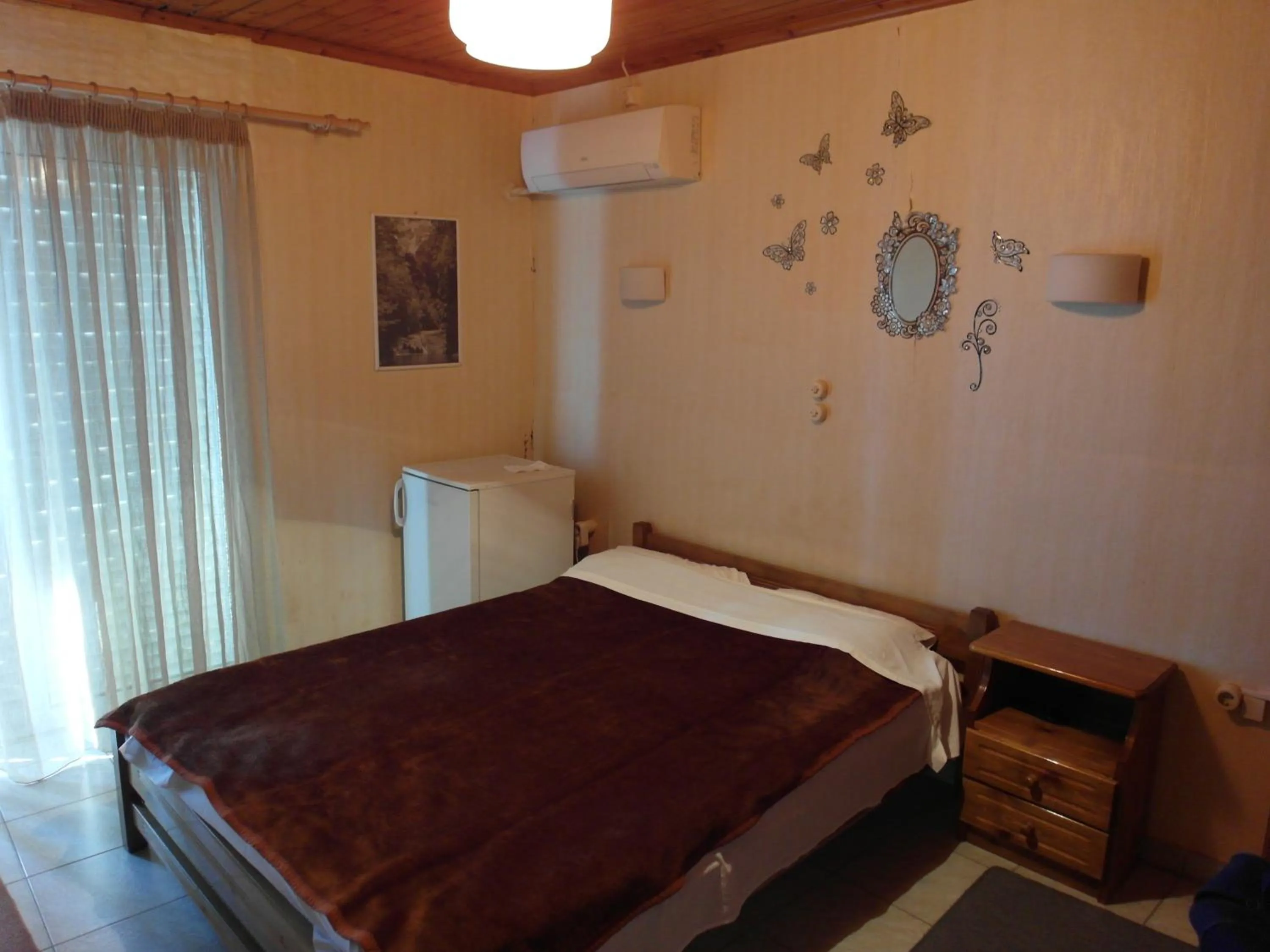 Photo of the whole room, Bed in Hotel Alexandrion