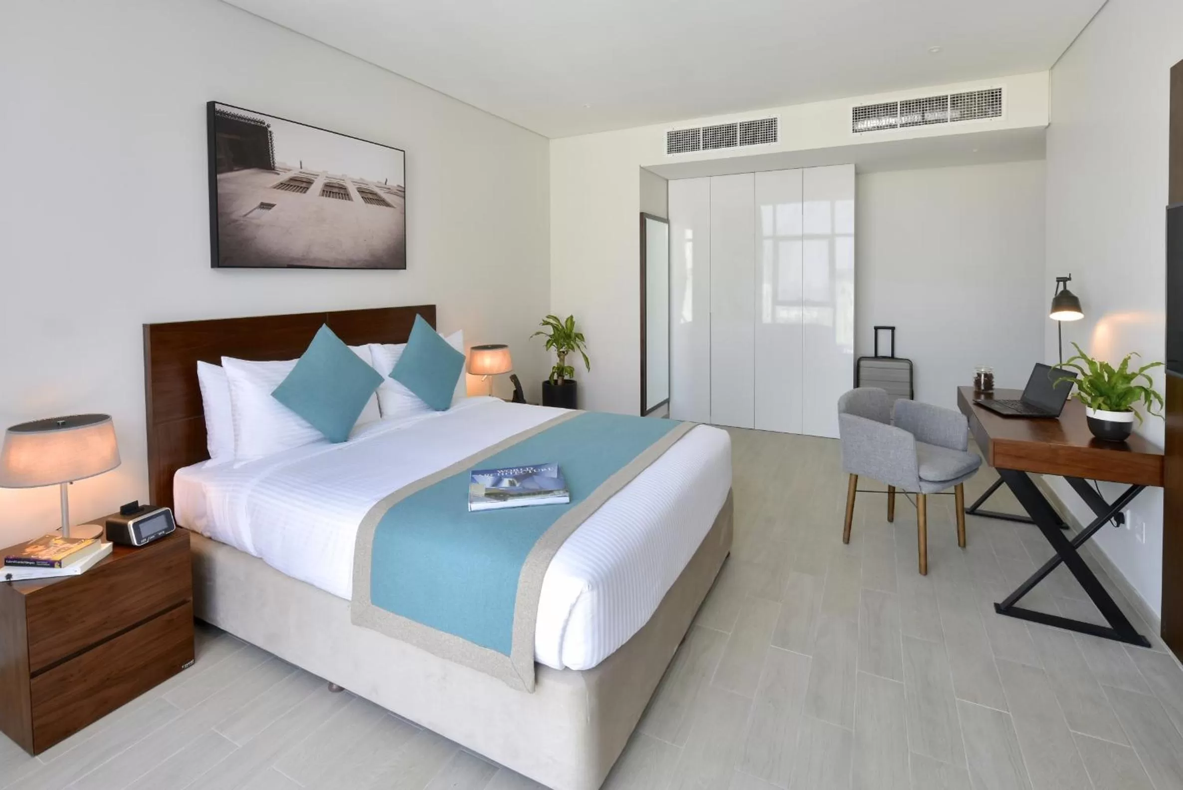 Photo of the whole room, Bed in Swiss-Belresidences Juffair