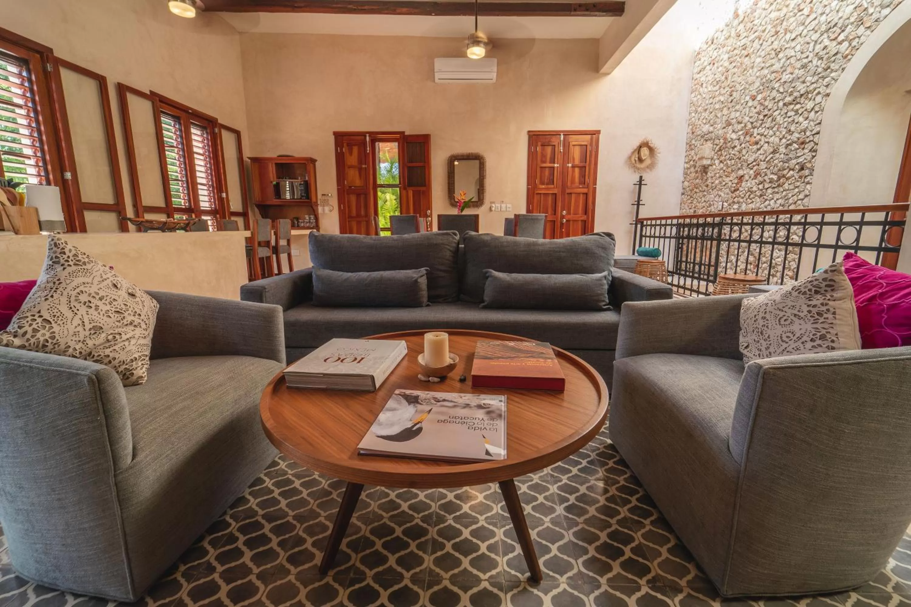 Living room in Destino Mío Mayan Jungle Retreat