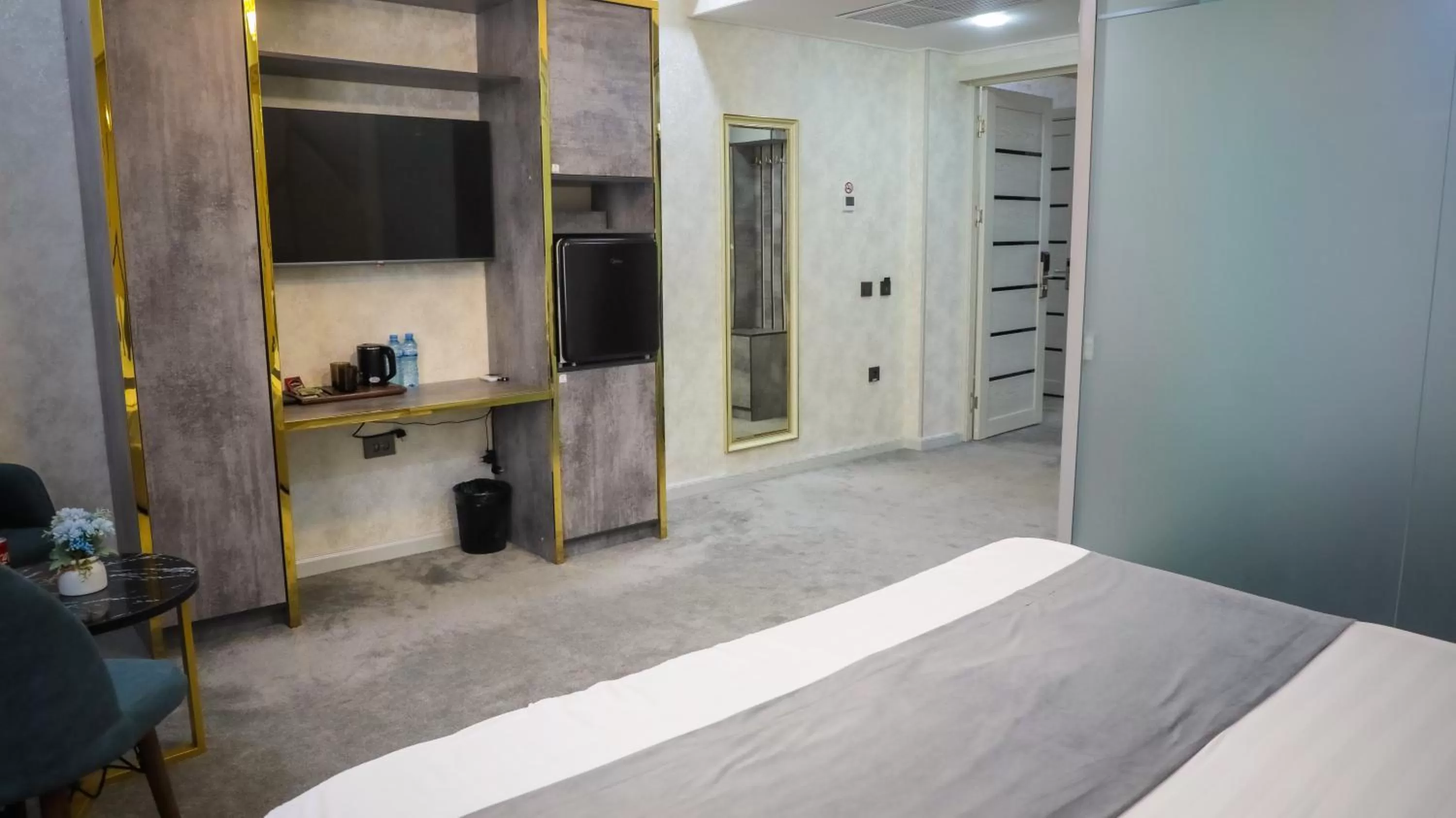 TV and multimedia in Porto Bello Hotel