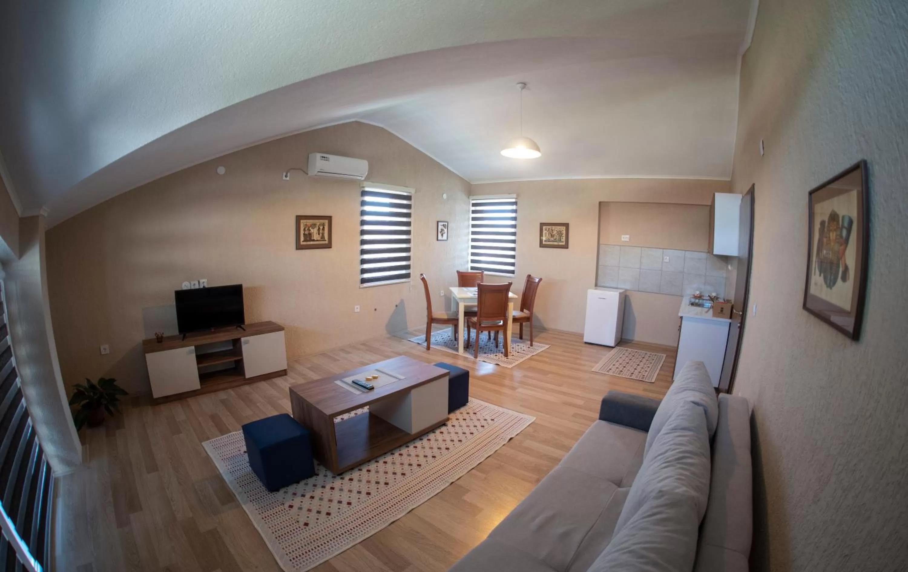 DIONIS Rooms & Apartments