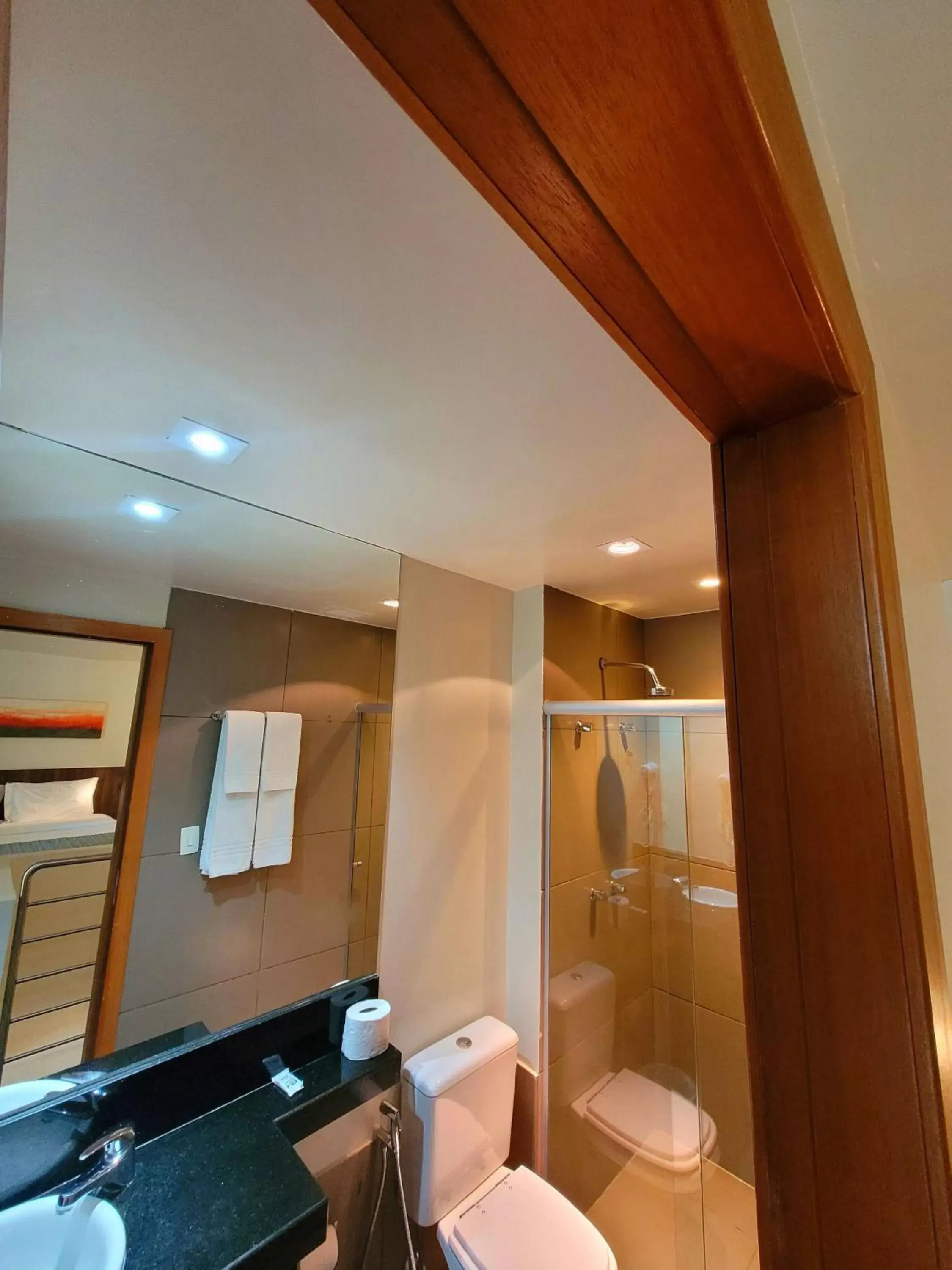 Bathroom in BH Raja Hotel