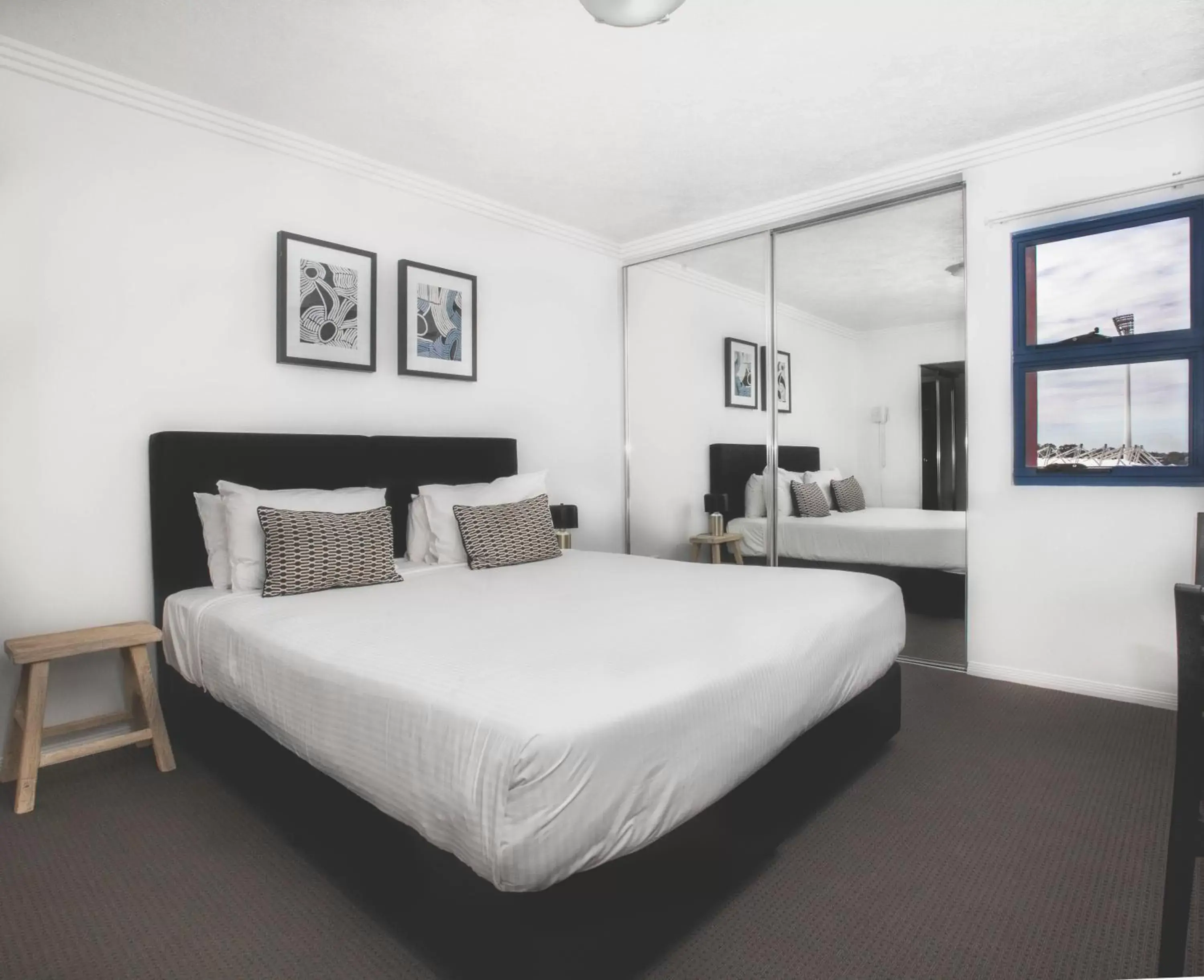 Photo of the whole room, Bed in Gabba Central Apartments