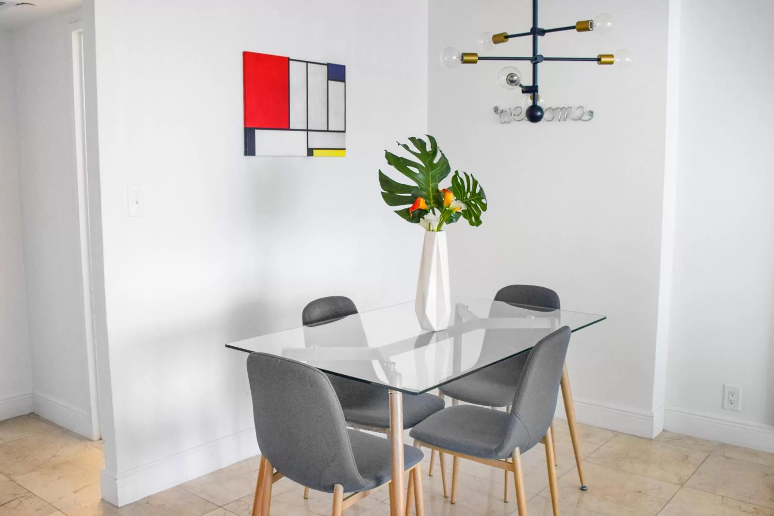 Dining area in Seacoast Suites on Miami Beach