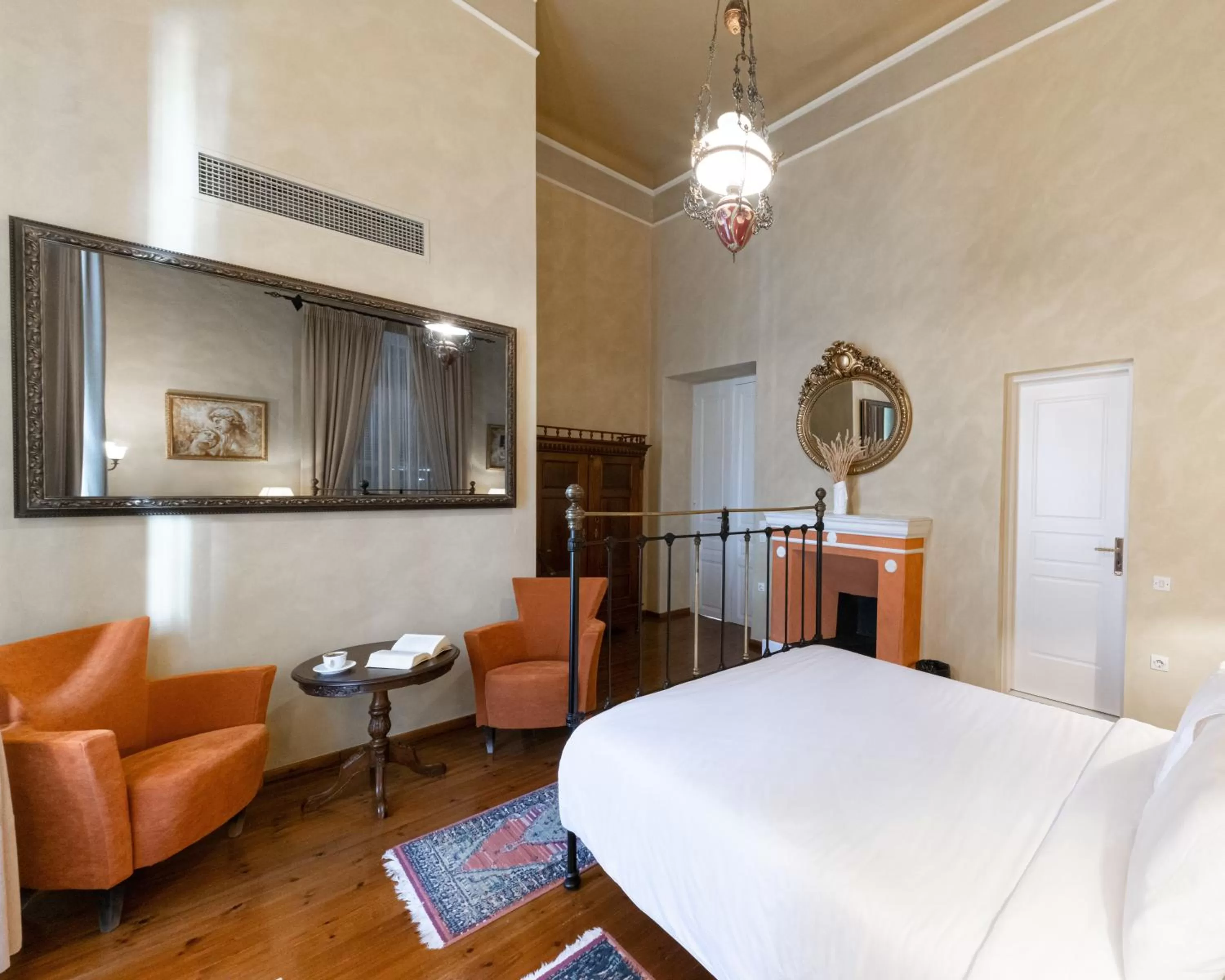 Bedroom, Bed in Nafsimedon Hotel