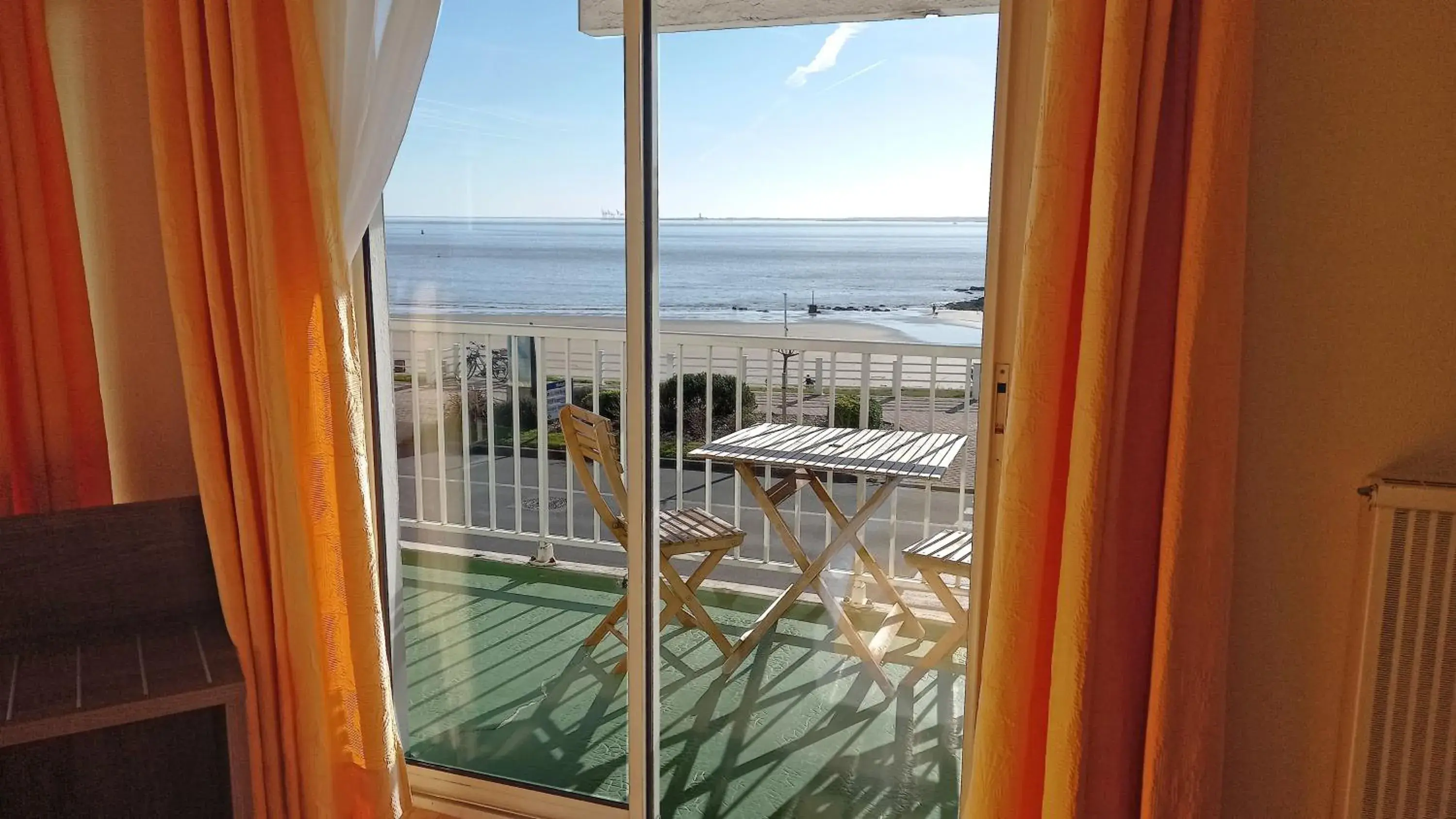 Balcony/Terrace in Hôtel Beau Rivage