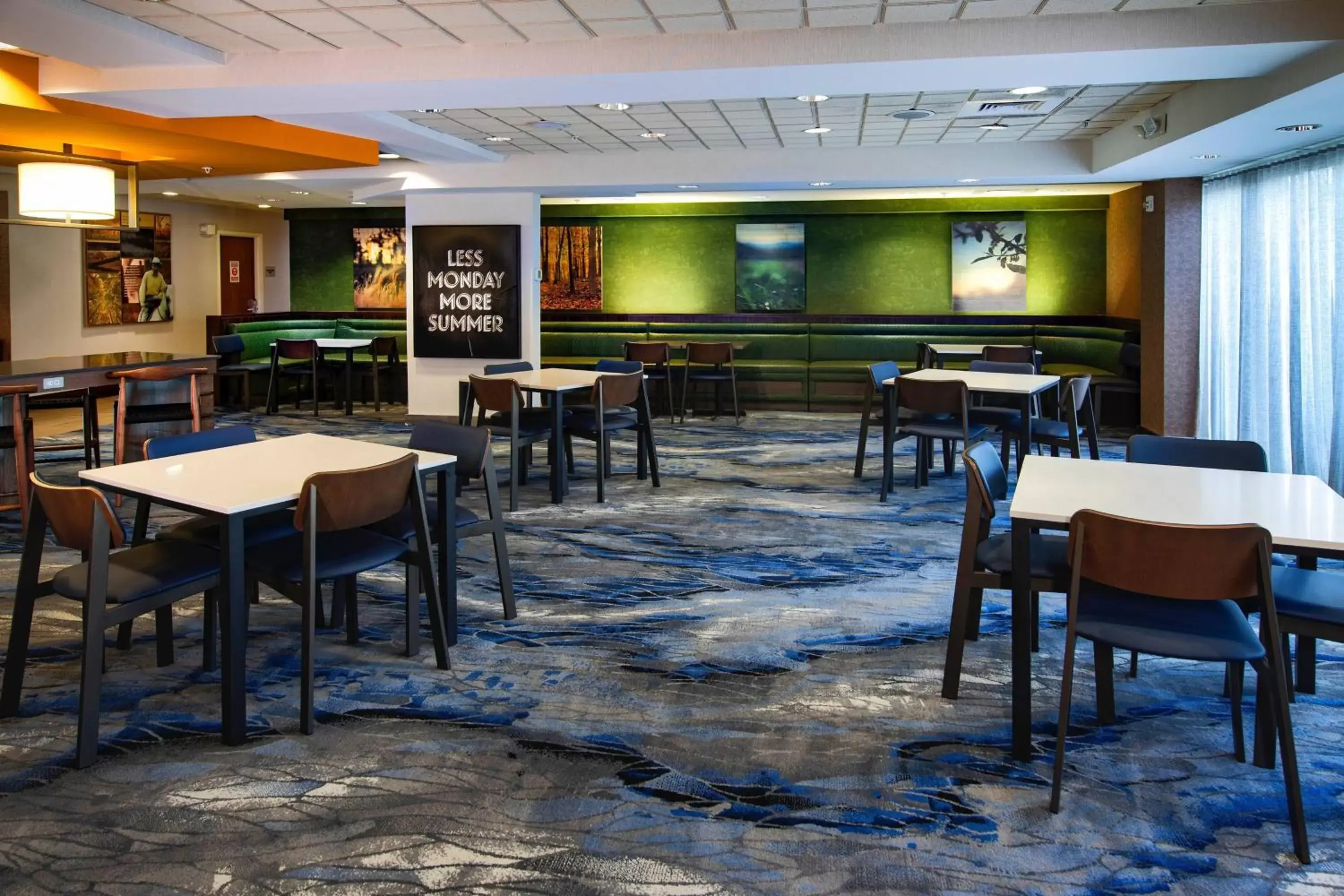 Breakfast, Restaurant/Places to Eat in Fairfield Inn & Suites by Marriott Valdosta