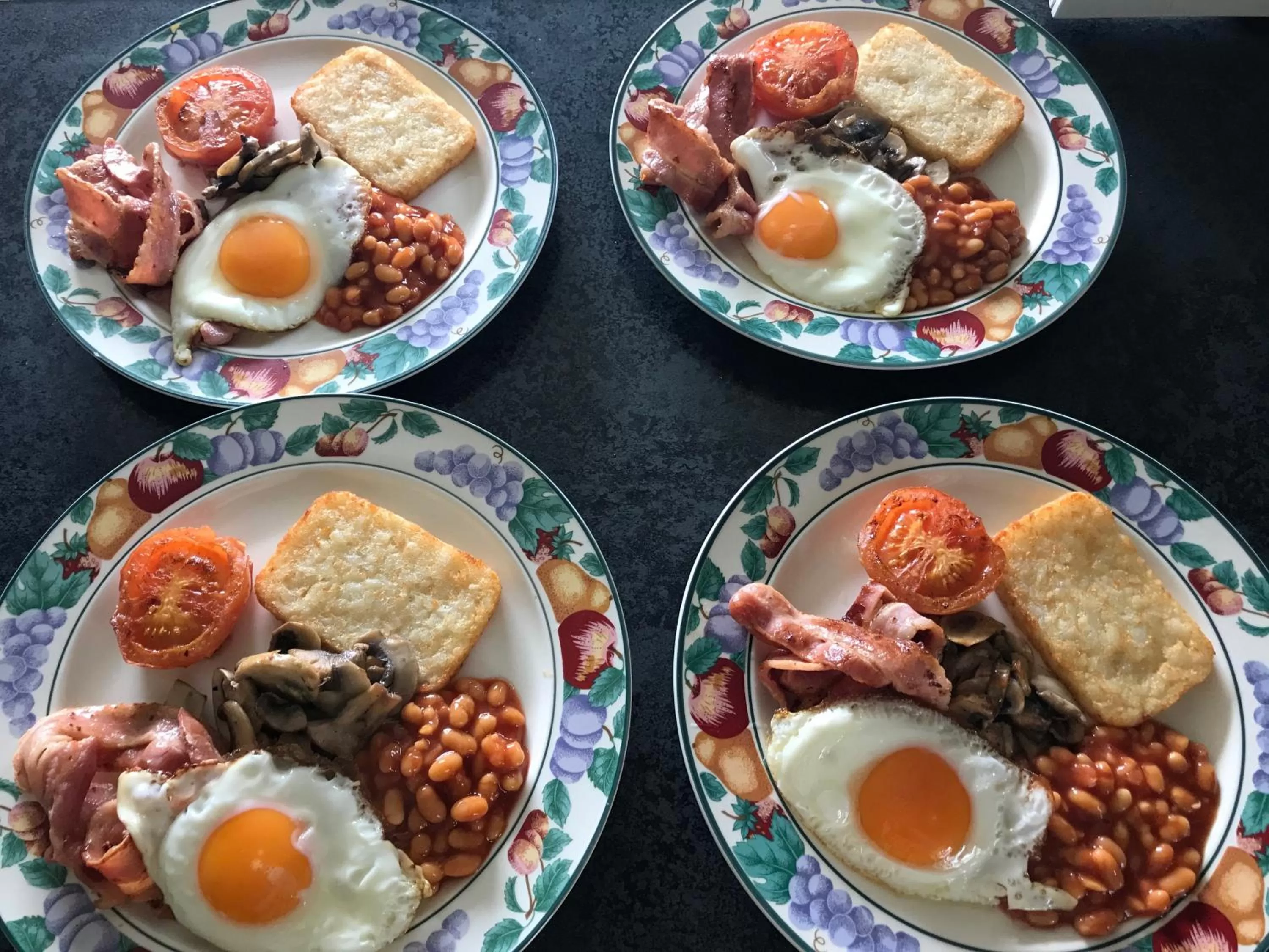 Breakfast in Aotearoa Lodge