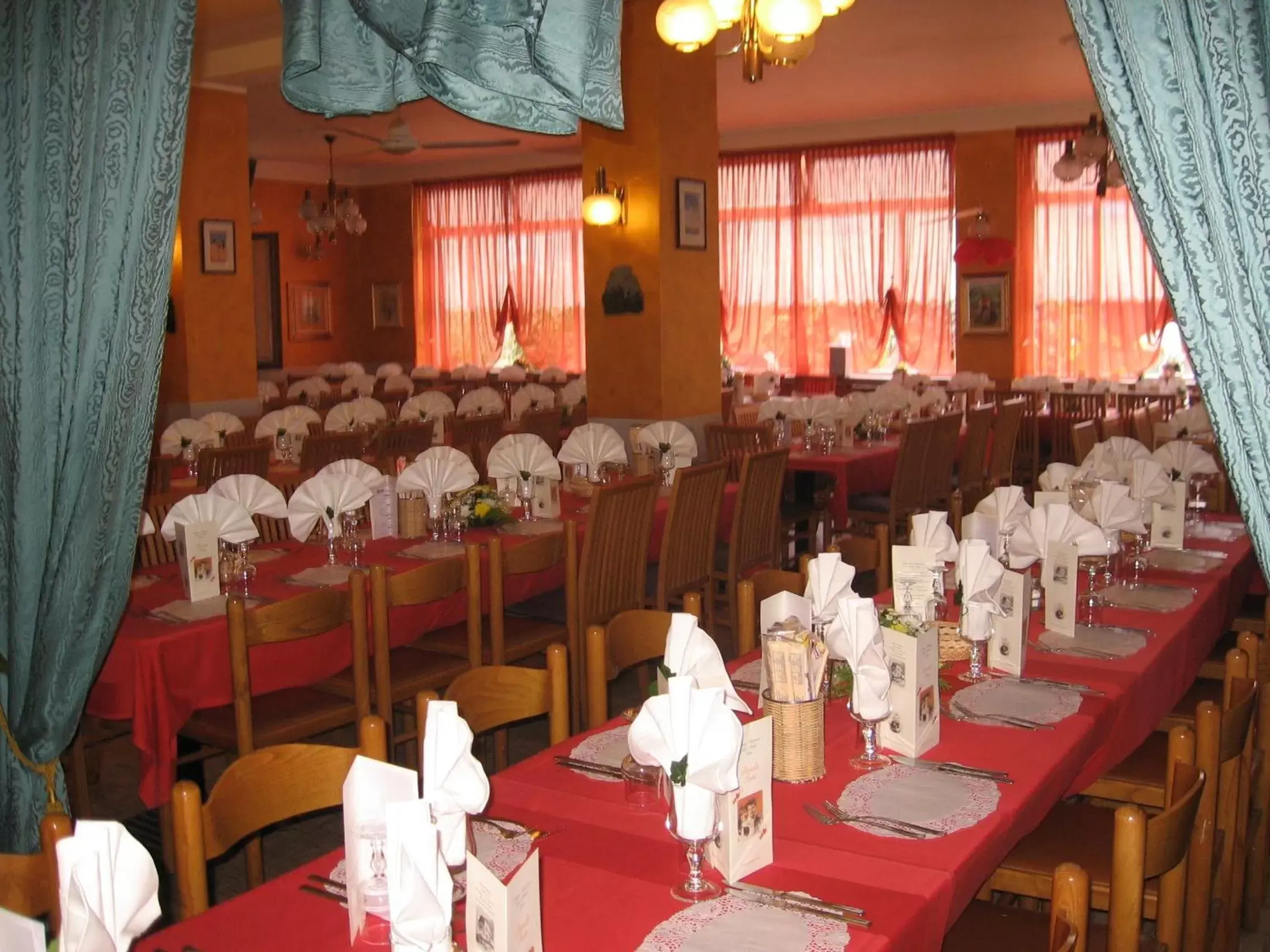 Restaurant/Places to Eat in Albergo Motel Dosdè