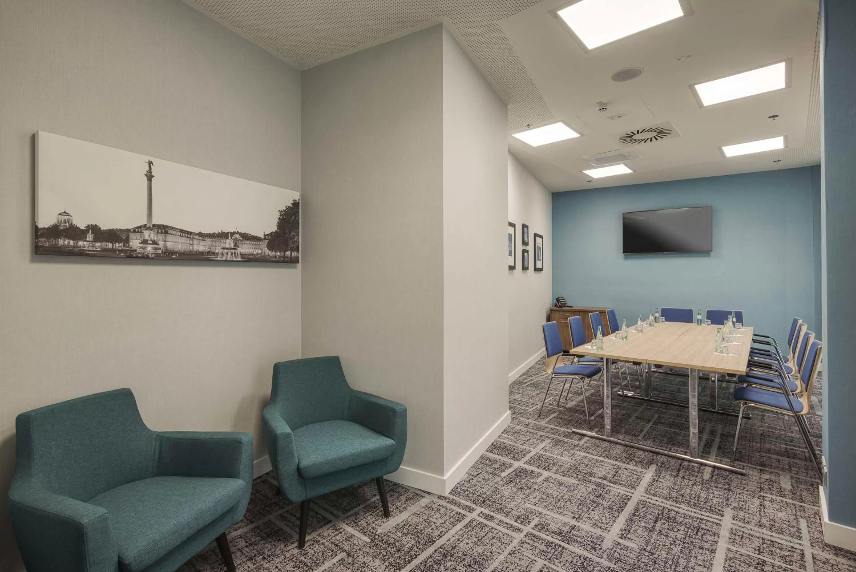 Meeting/conference room in Hampton by Hilton Stuttgart City Centre