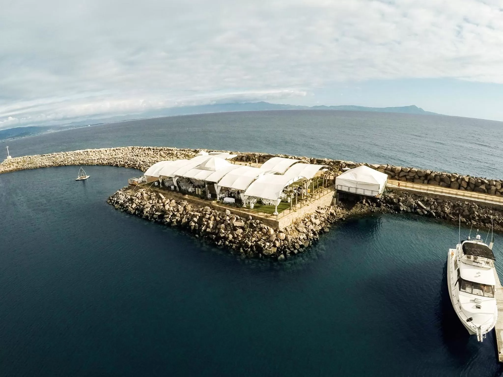 Banquet/Function facilities in Hotel Coral & Marina