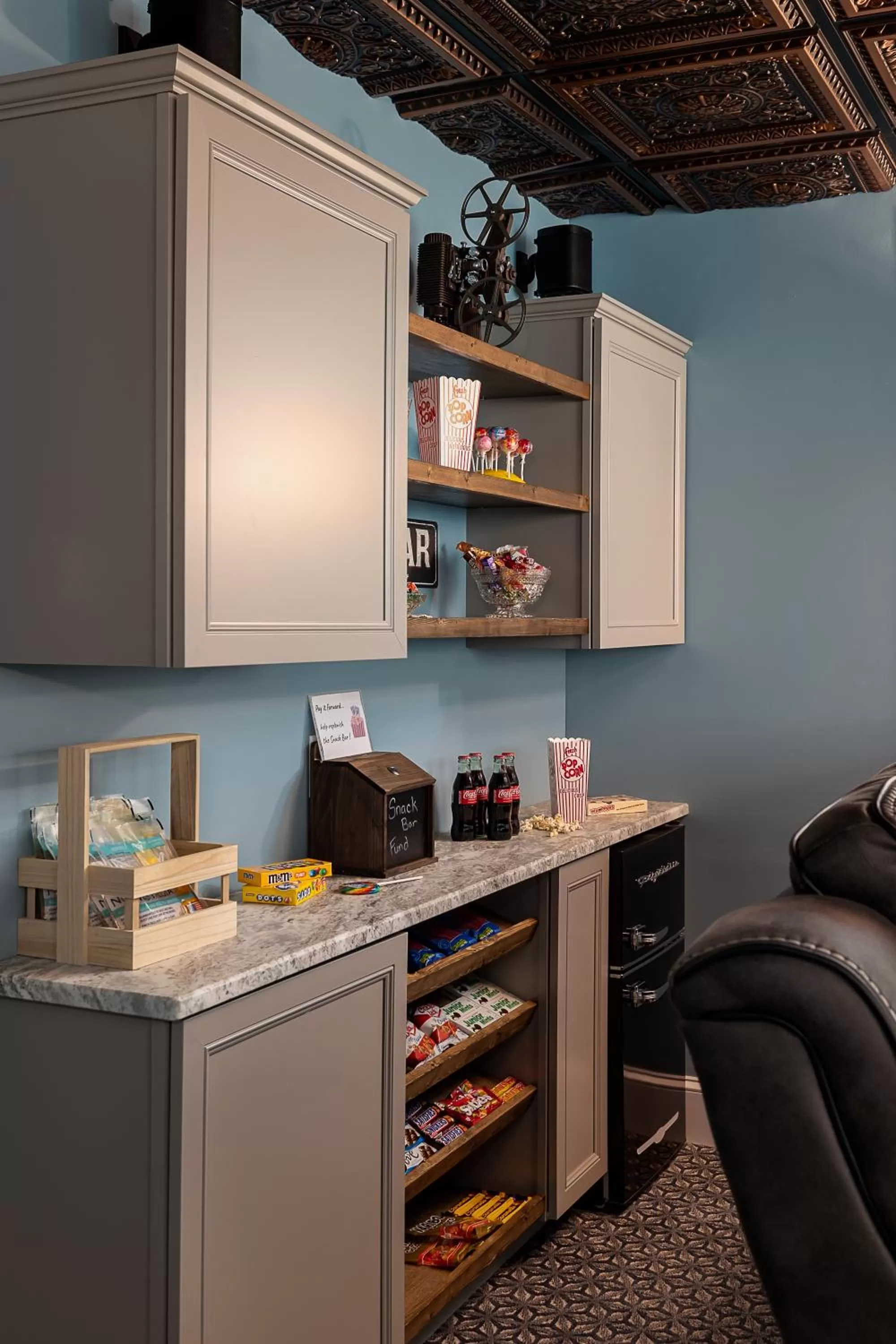 Communal lounge/ TV room in Pillow and Paddock B&B