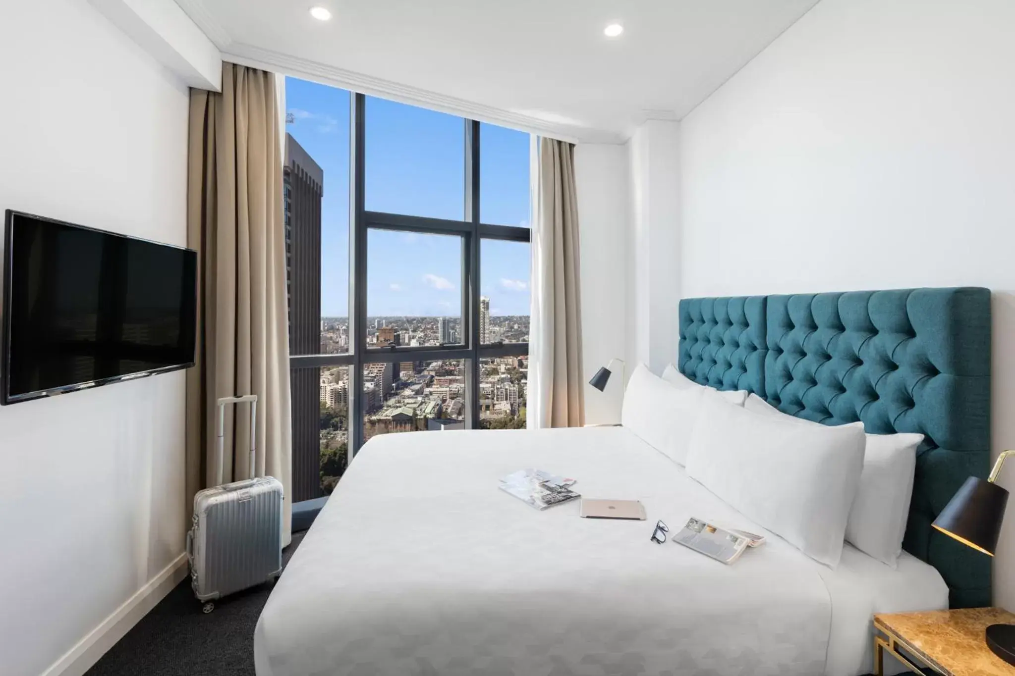 Bedroom in Meriton Suites Pitt Street, Sydney
