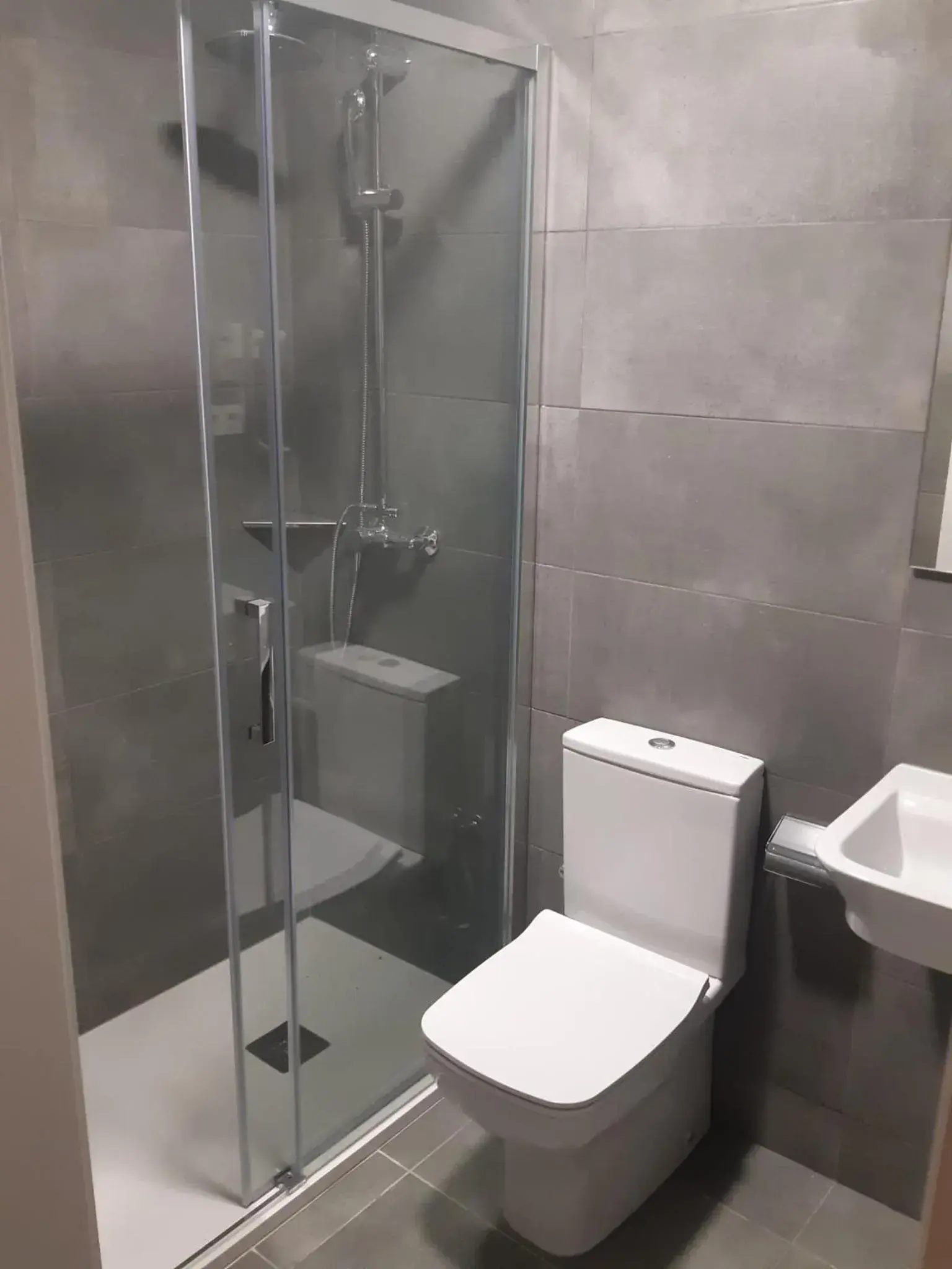 Bathroom in BCN Urbaness Hotels Bonavista