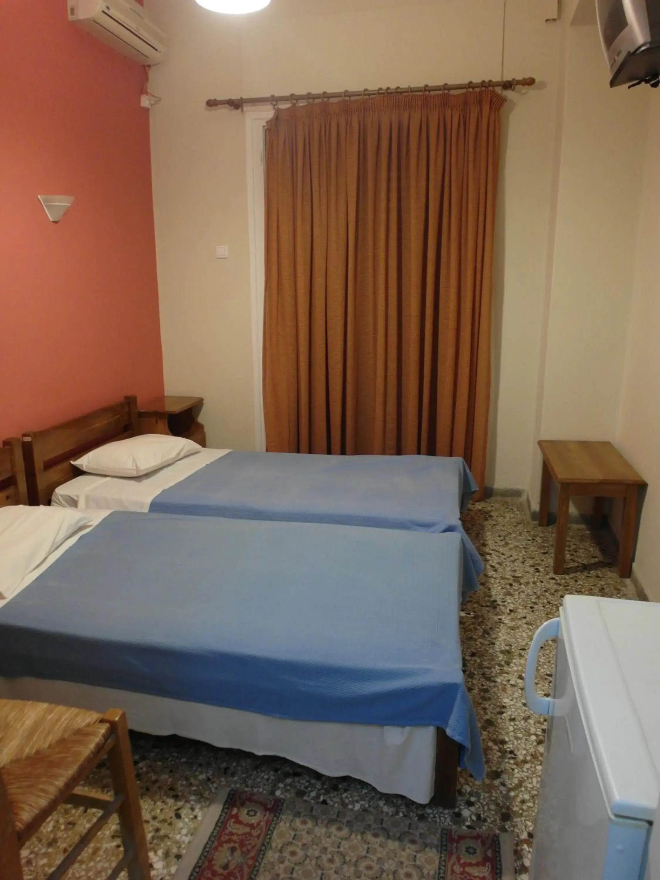 Photo of the whole room, Bed in Hotel Alexandrion