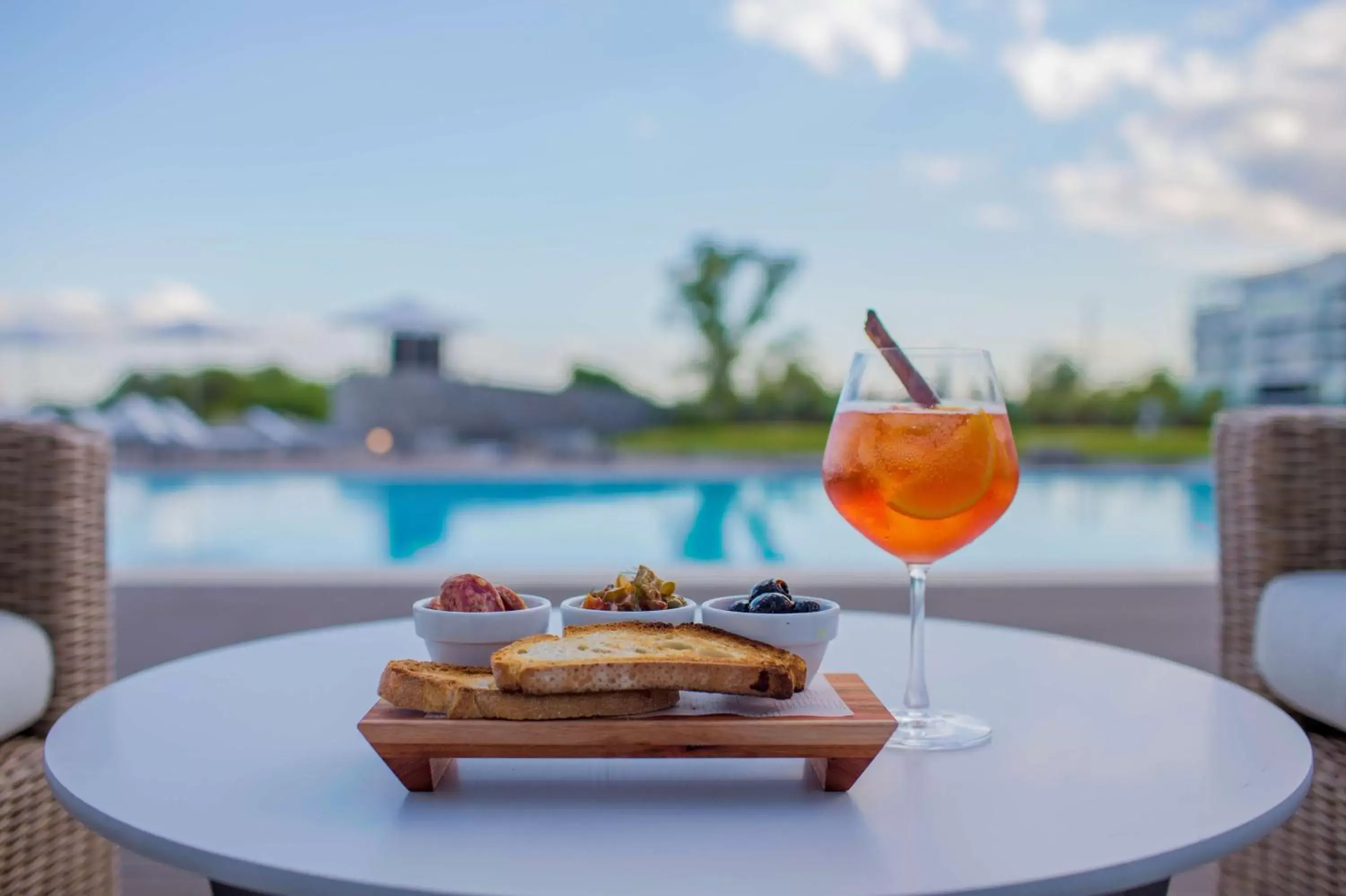 Pool view in Hilton Pilar Pool view in Hilton Pilar