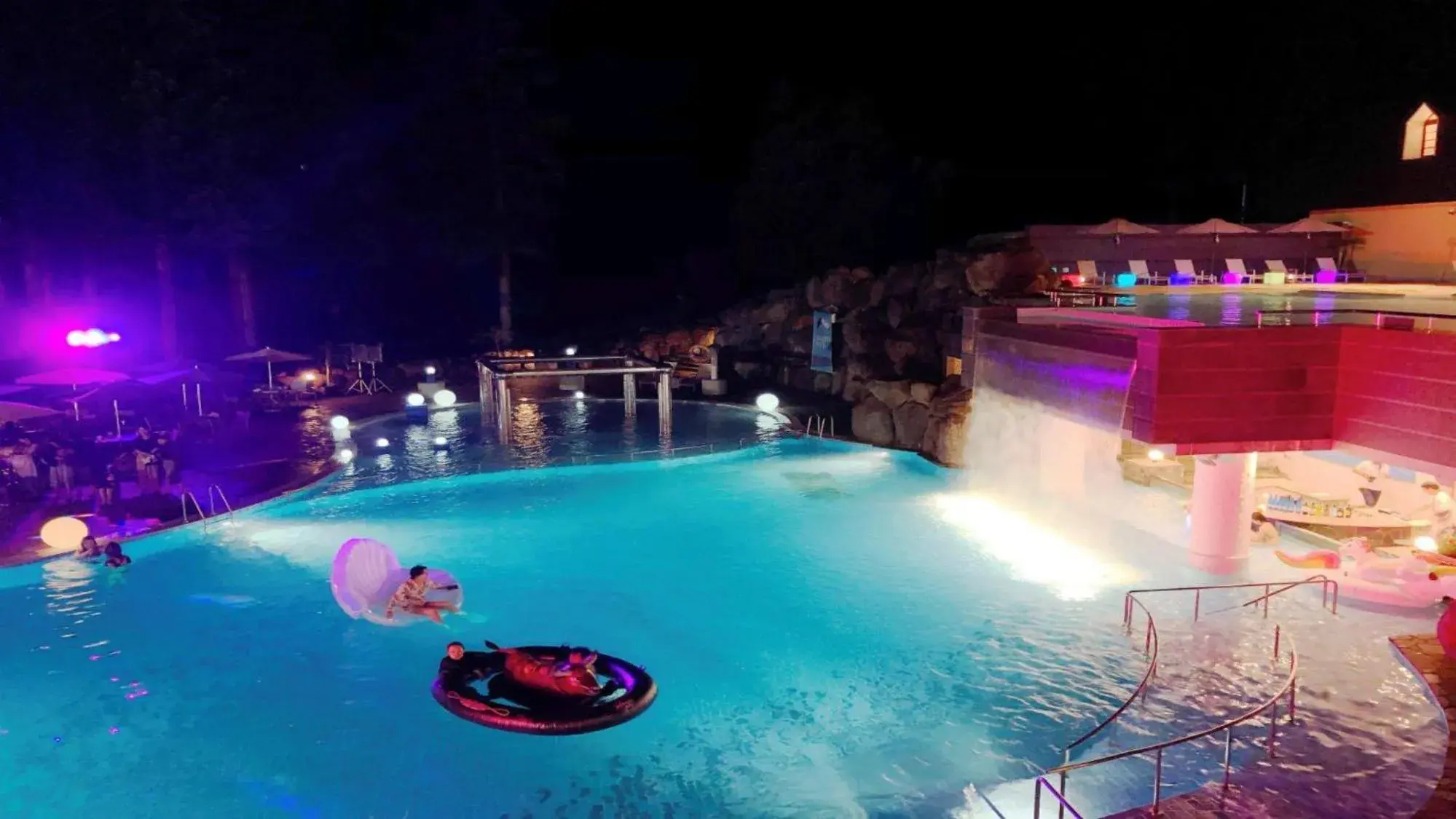 Pool View in Lotte Arai Resort