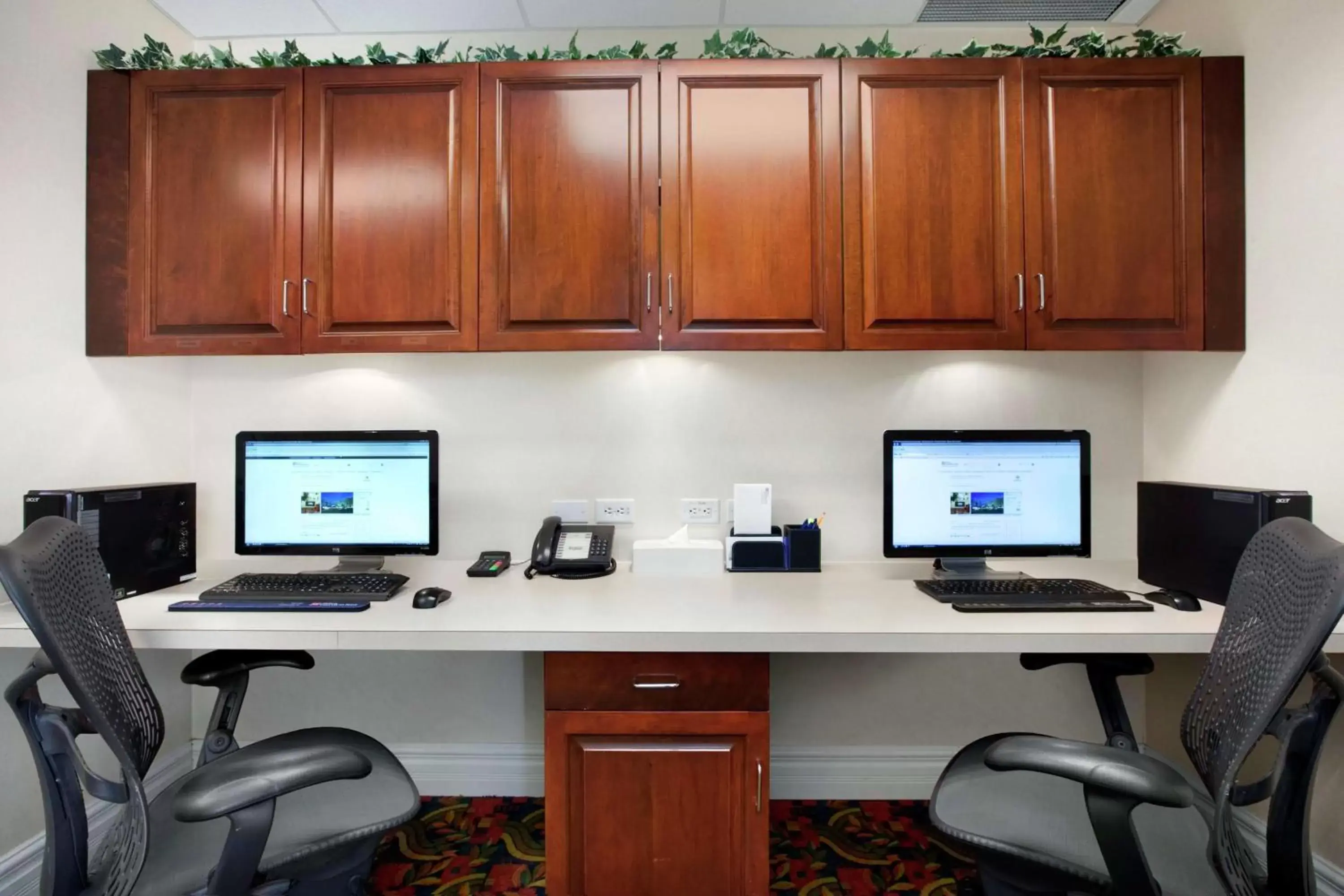 Business facilities, Business Area/Conference Room in Hilton Garden Inn West Edmonton