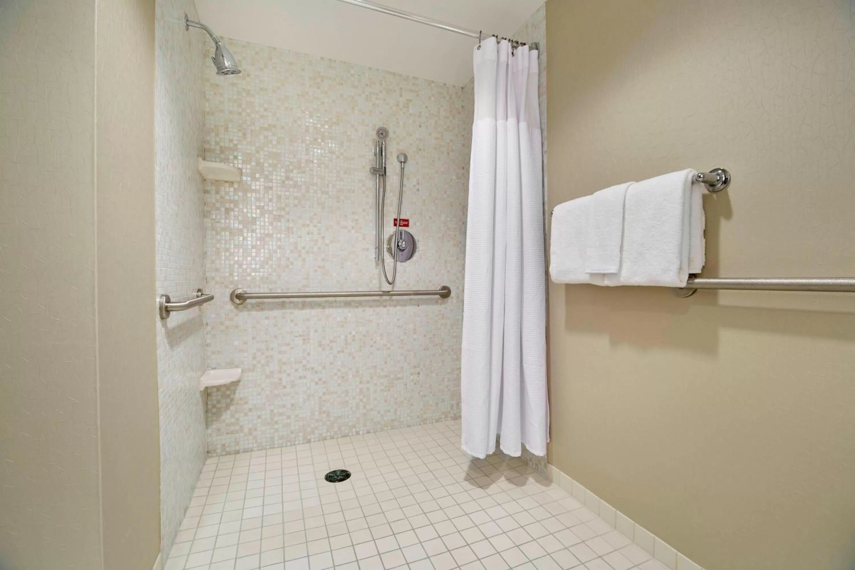 Bathroom in SpringHill Suites by Marriott Las Vegas Convention Center